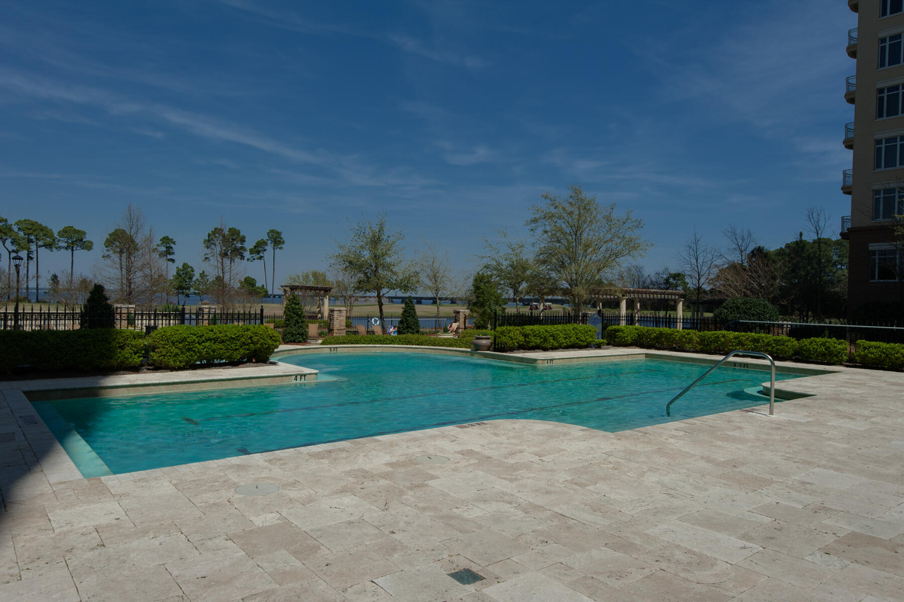 ONE WATER PLACE - Residential