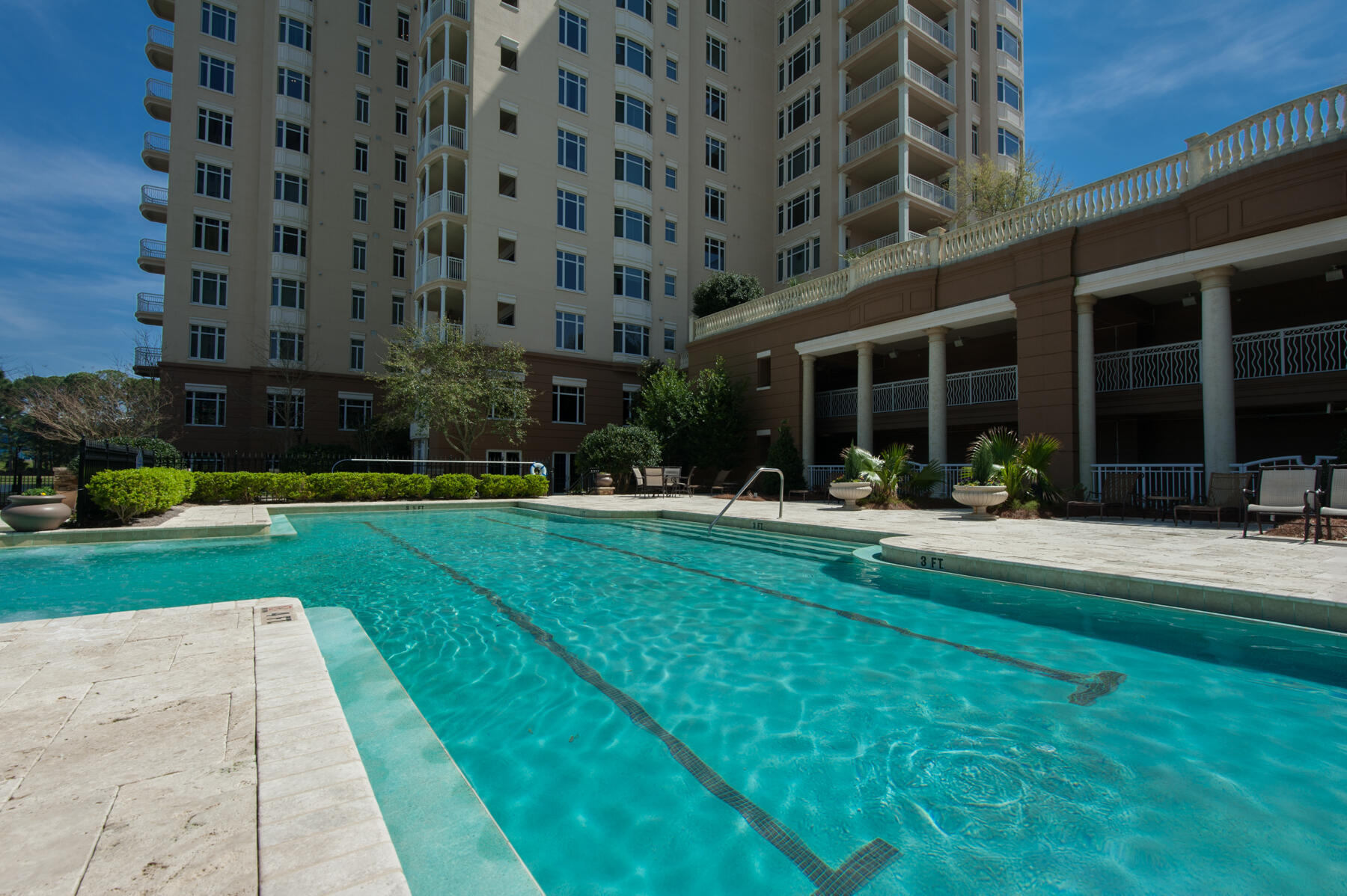ONE WATER PLACE - Residential