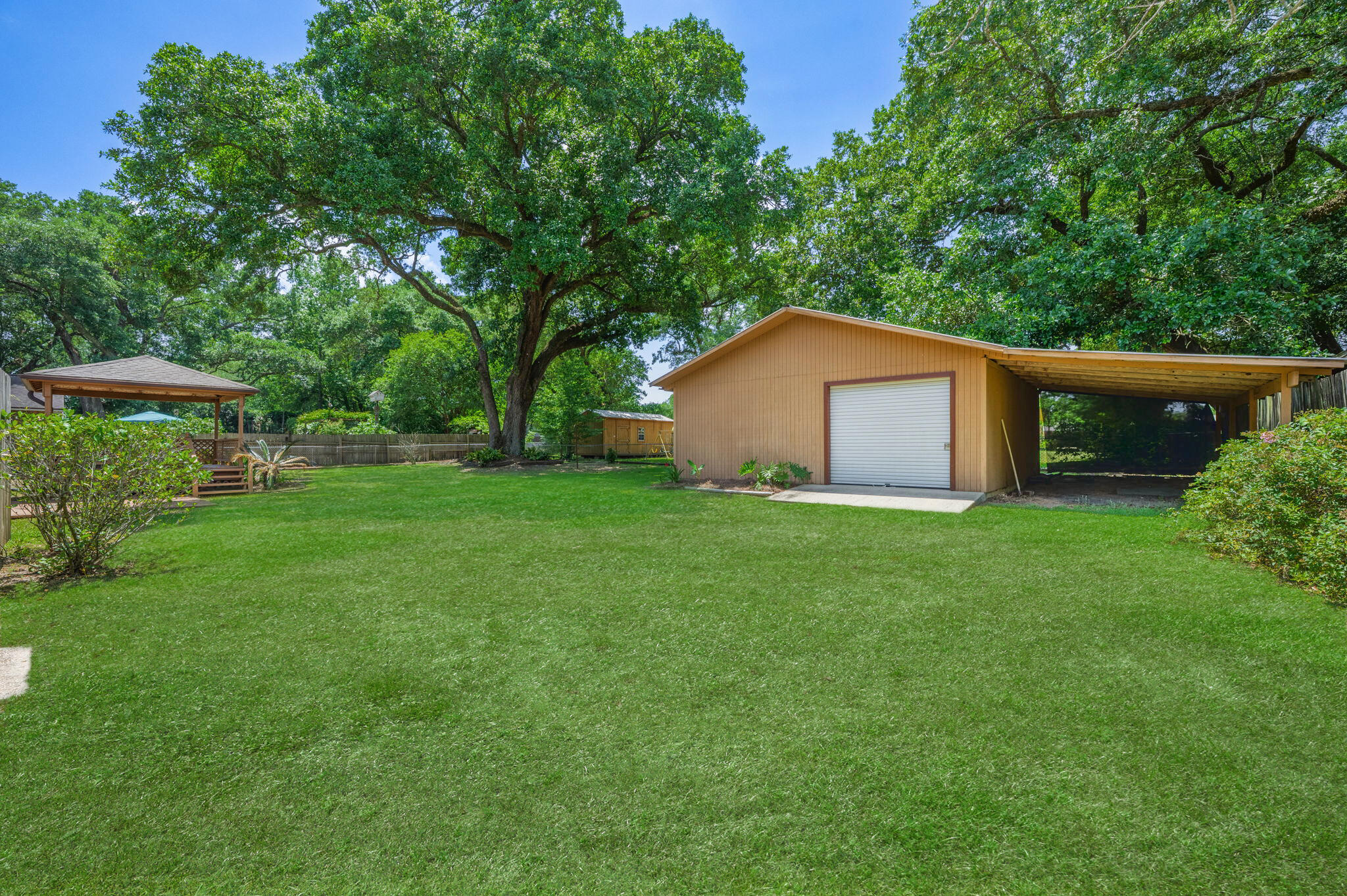 METRON ESTATES - Residential