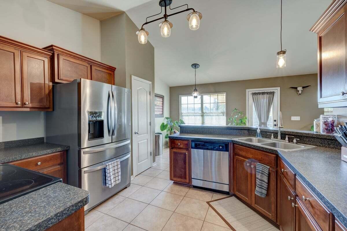 ALICIA PLACE - Residential