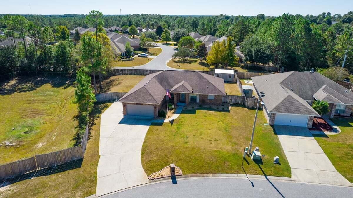 ALICIA PLACE - Residential