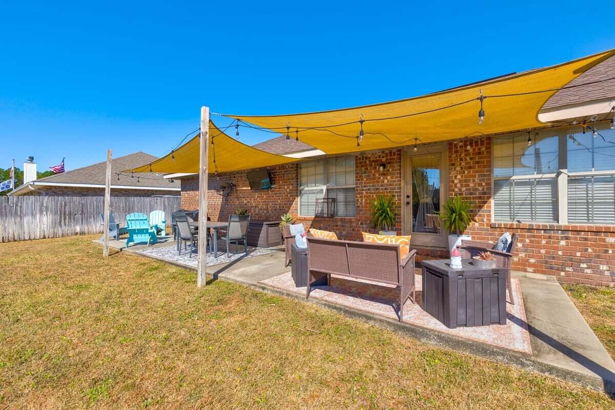 ALICIA PLACE - Residential