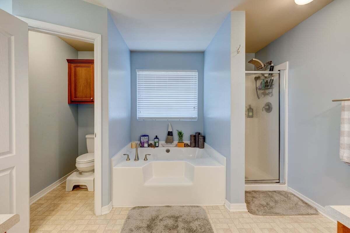 ALICIA PLACE - Residential