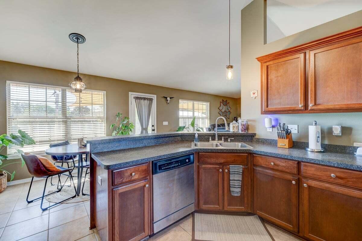 ALICIA PLACE - Residential