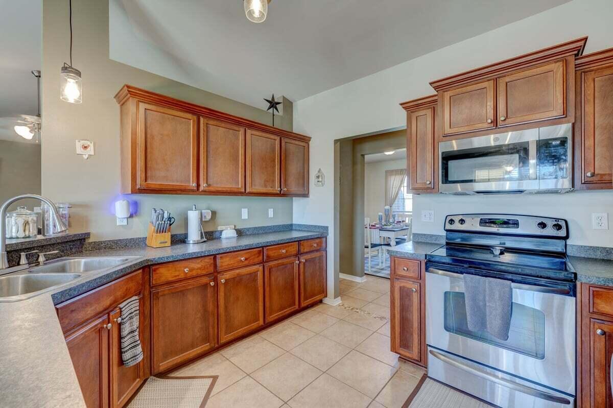 ALICIA PLACE - Residential