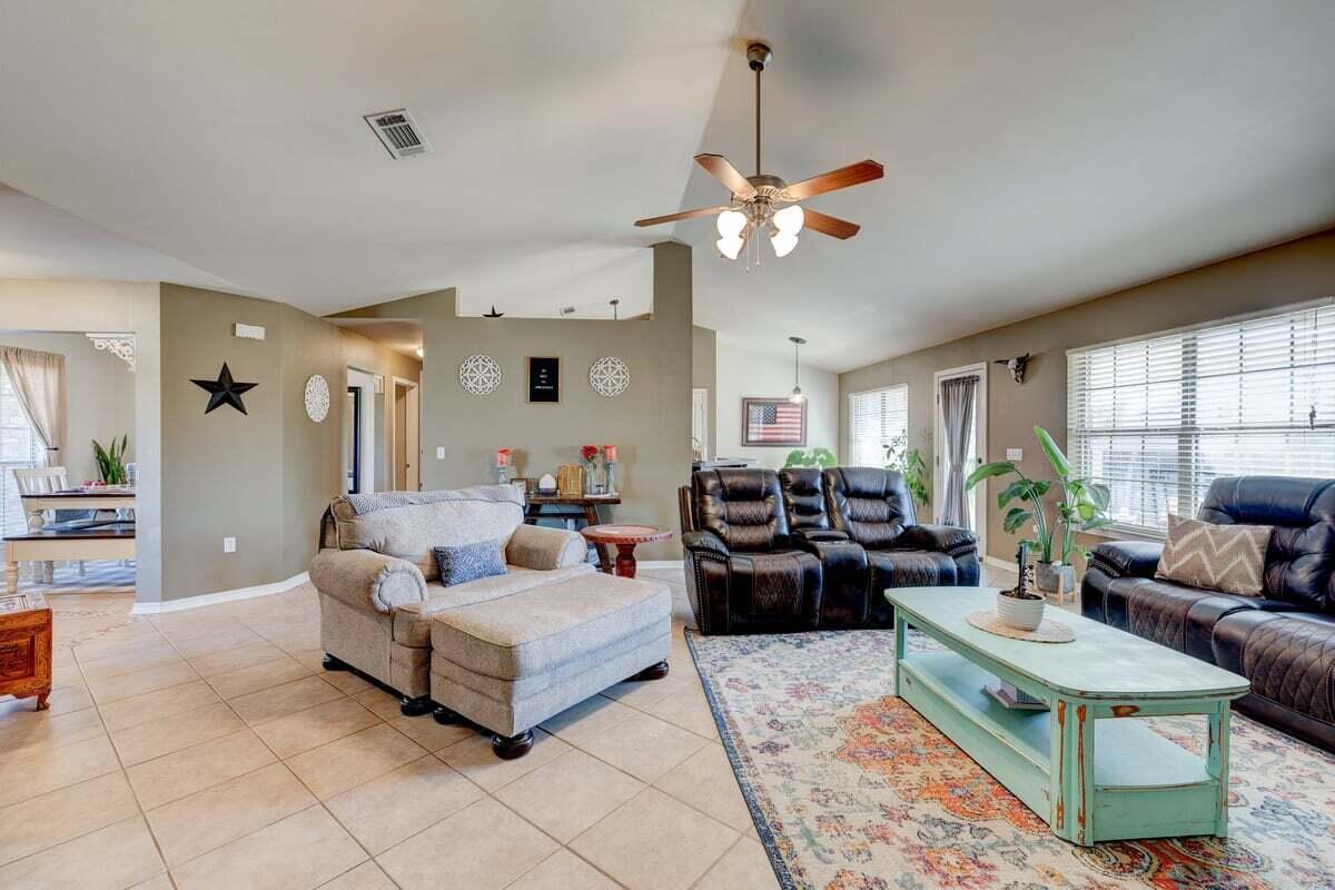 ALICIA PLACE - Residential