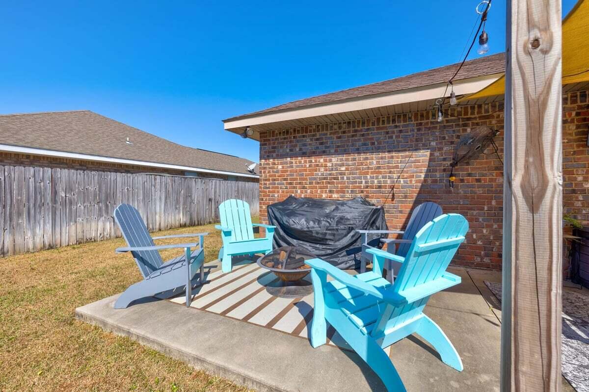 ALICIA PLACE - Residential