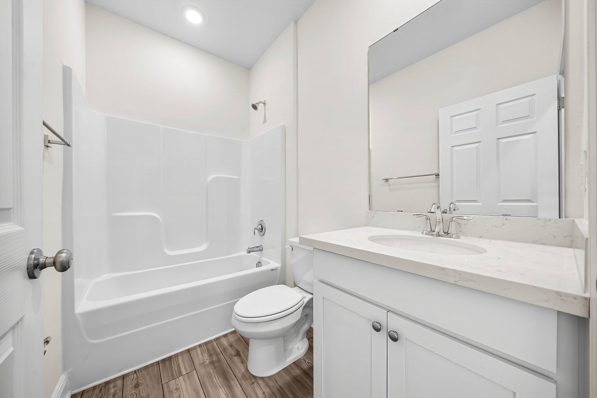 HAMMOCK BAY - Residential Lease