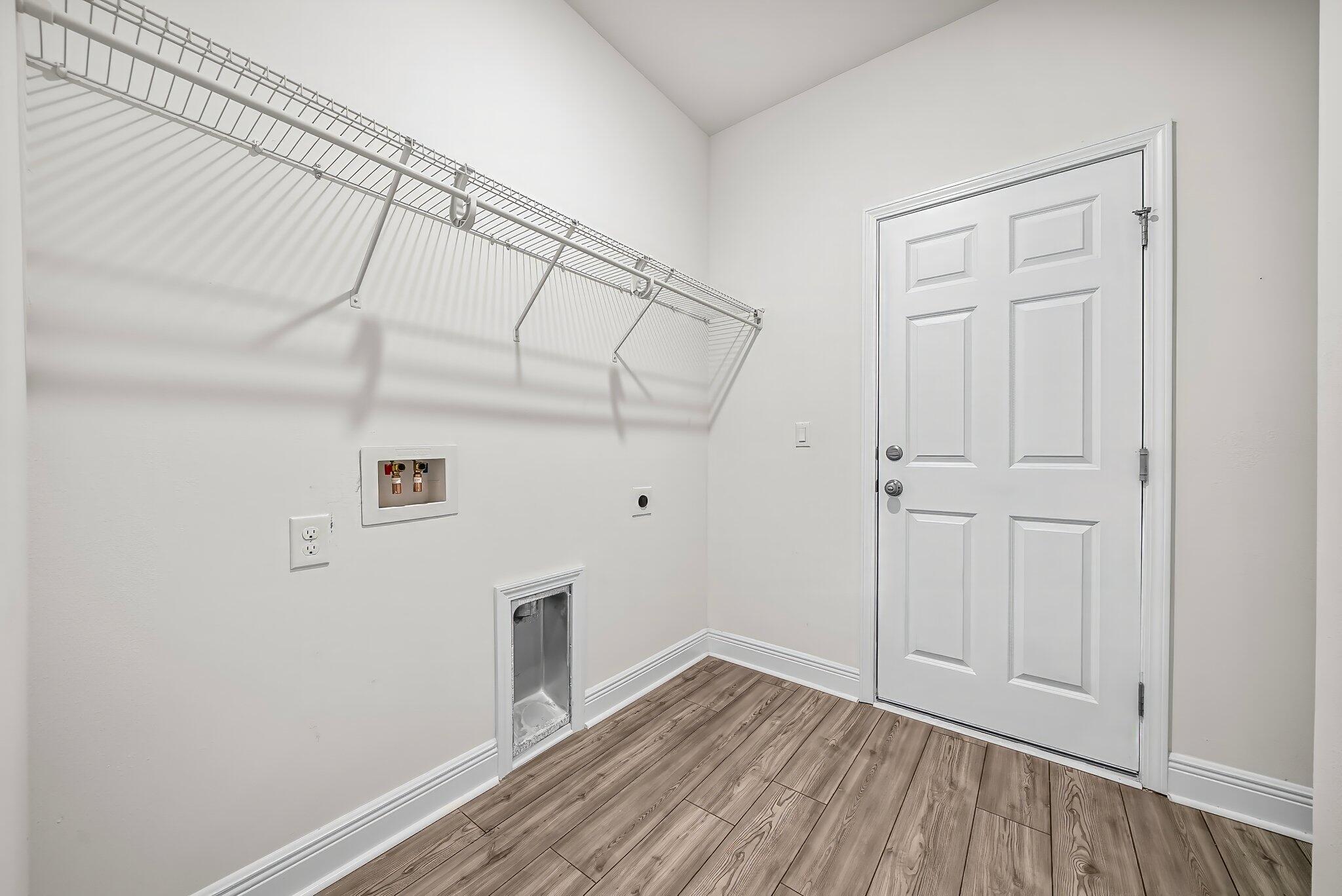 HAMMOCK BAY - Residential Lease