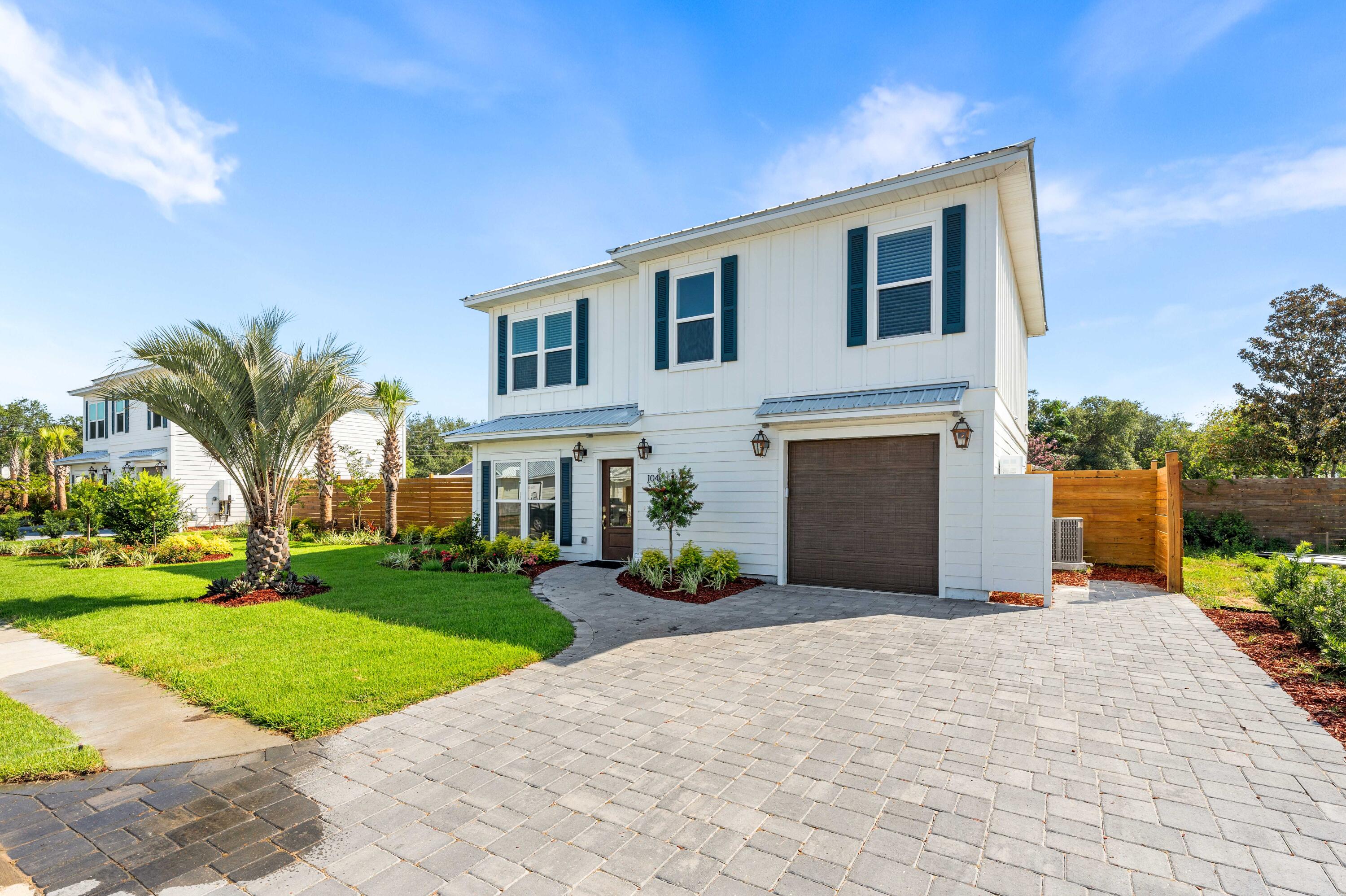 DESTIN COTTAGES - Residential