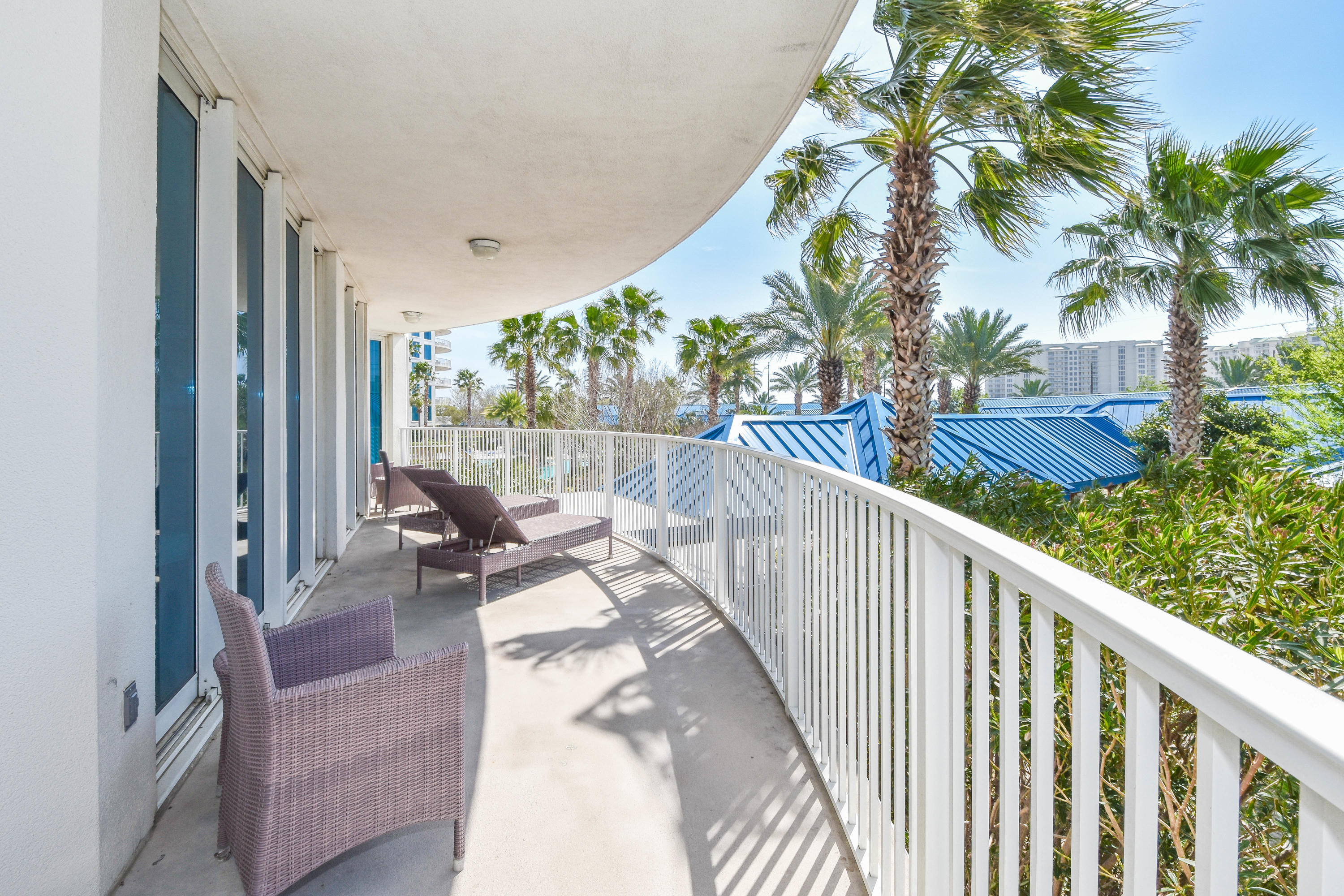 THE PALMS OF DESTIN - Residential