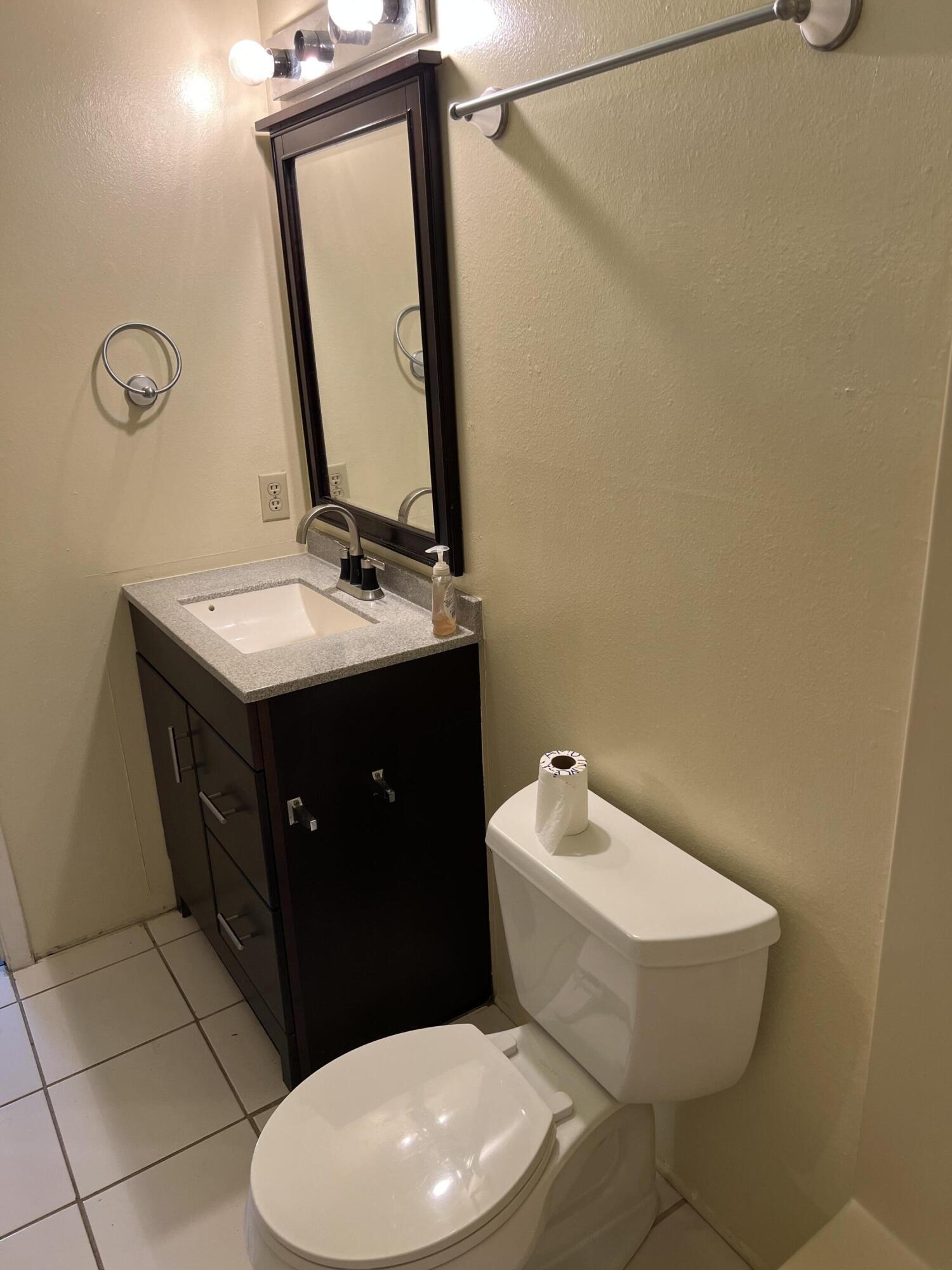 YORKTOWN AT WILLOW BEND LOT 33 BLK A - Residential