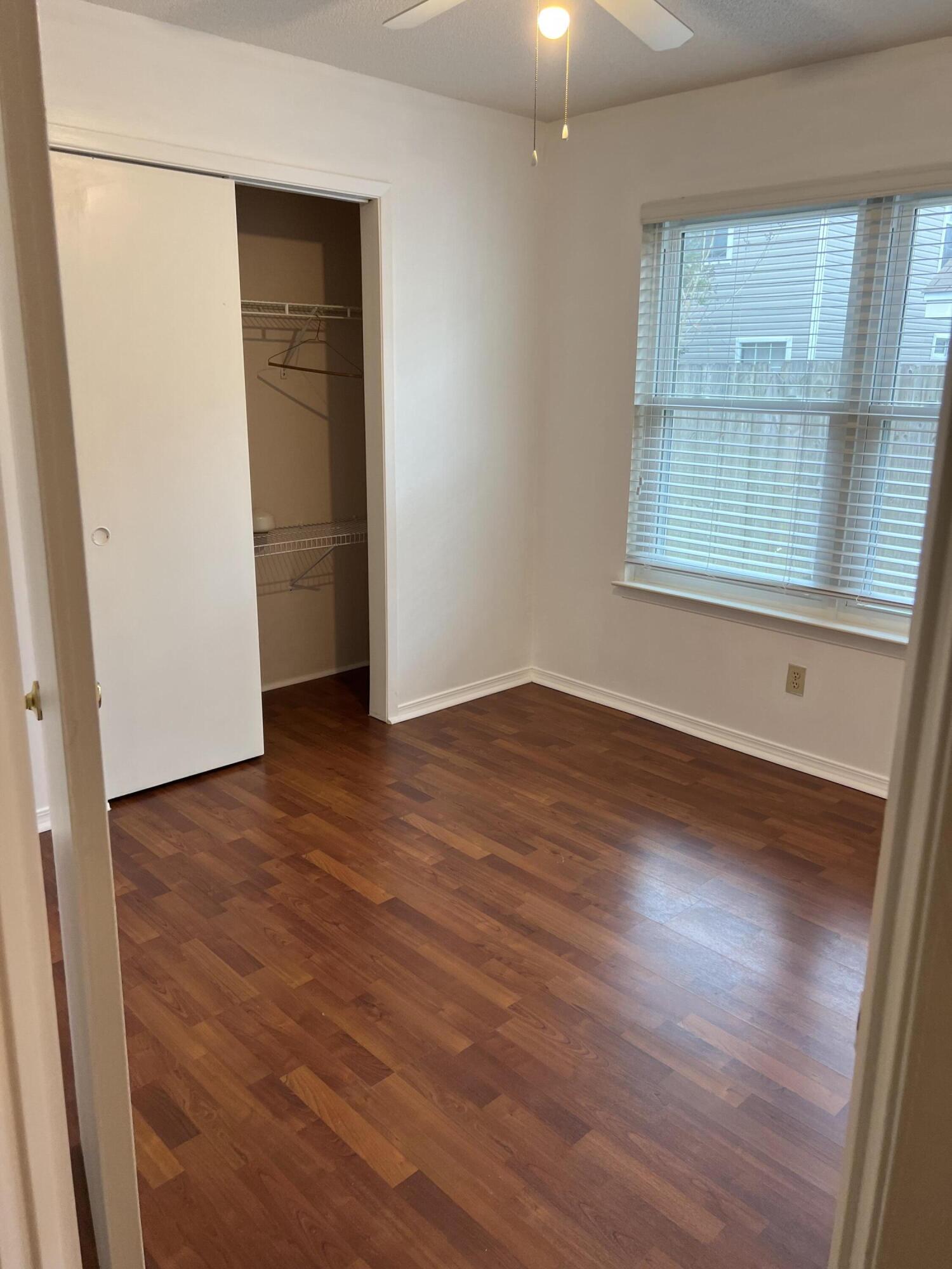 YORKTOWN AT WILLOW BEND LOT 33 BLK A - Residential