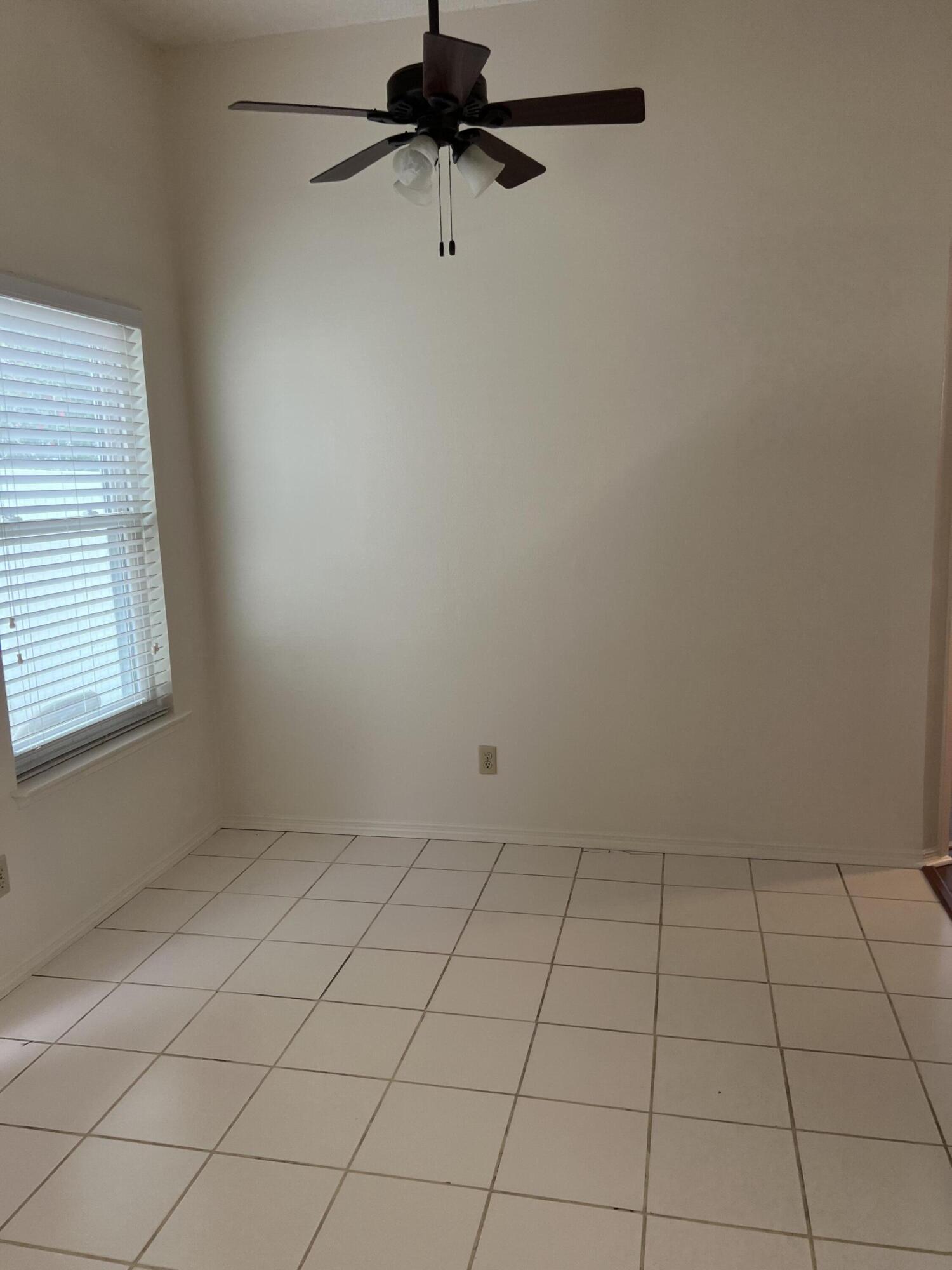 YORKTOWN AT WILLOW BEND LOT 33 BLK A - Residential