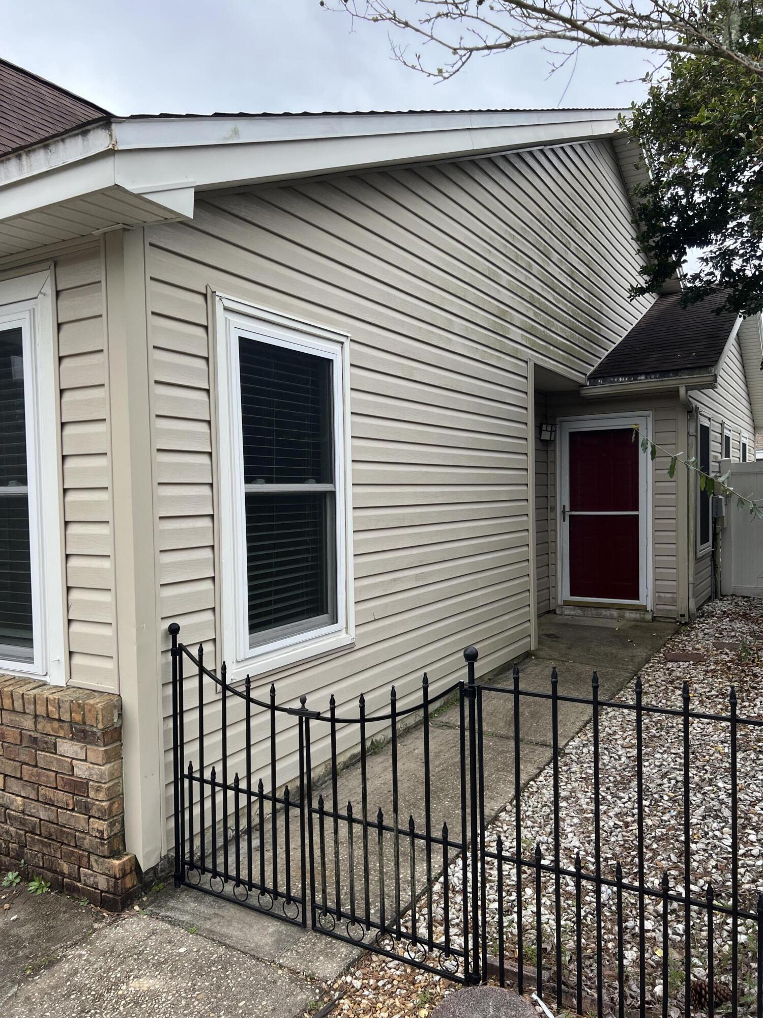 YORKTOWN AT WILLOW BEND LOT 33 BLK A - Residential