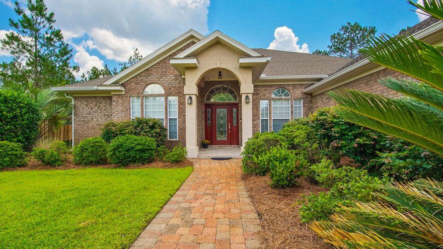 Meticulously maintained home that shows like new. Sparkling clean great showing home with great amenities in probably the most desired comunity in Freeport.. Home available to show during regular business hours. Customers must be escorted by realtors.