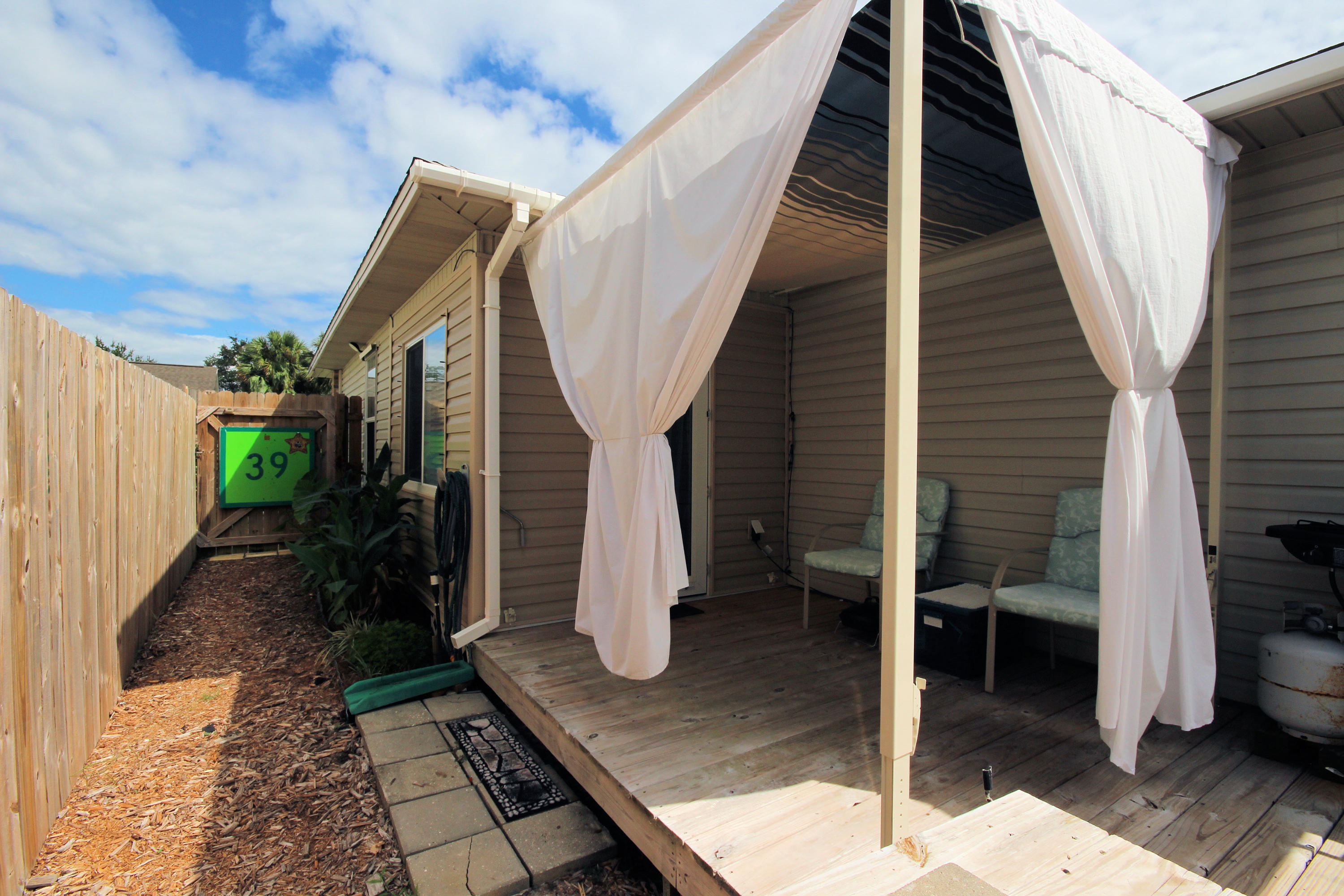 COVENTRY CORNERS - Residential