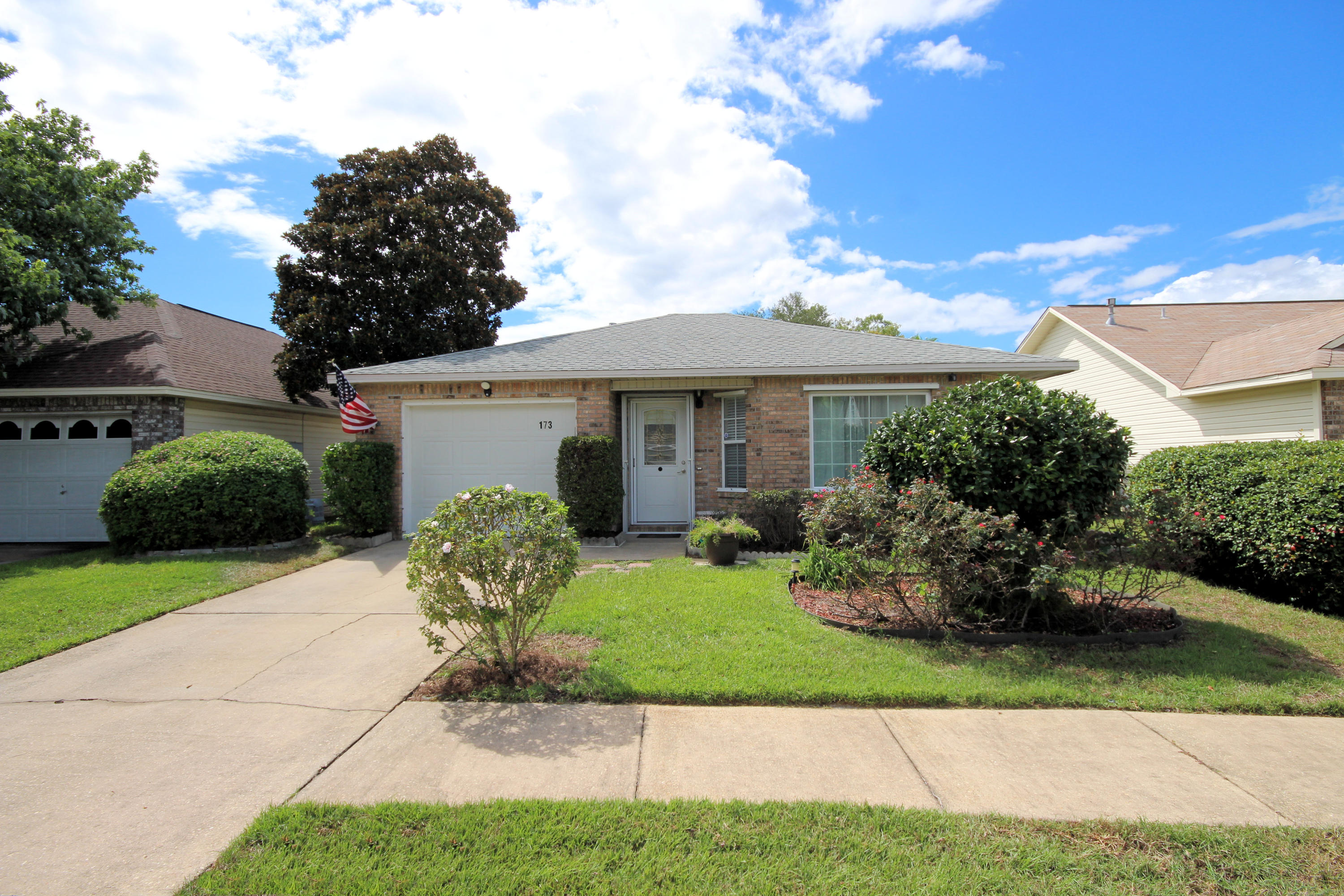 COVENTRY CORNERS - Residential