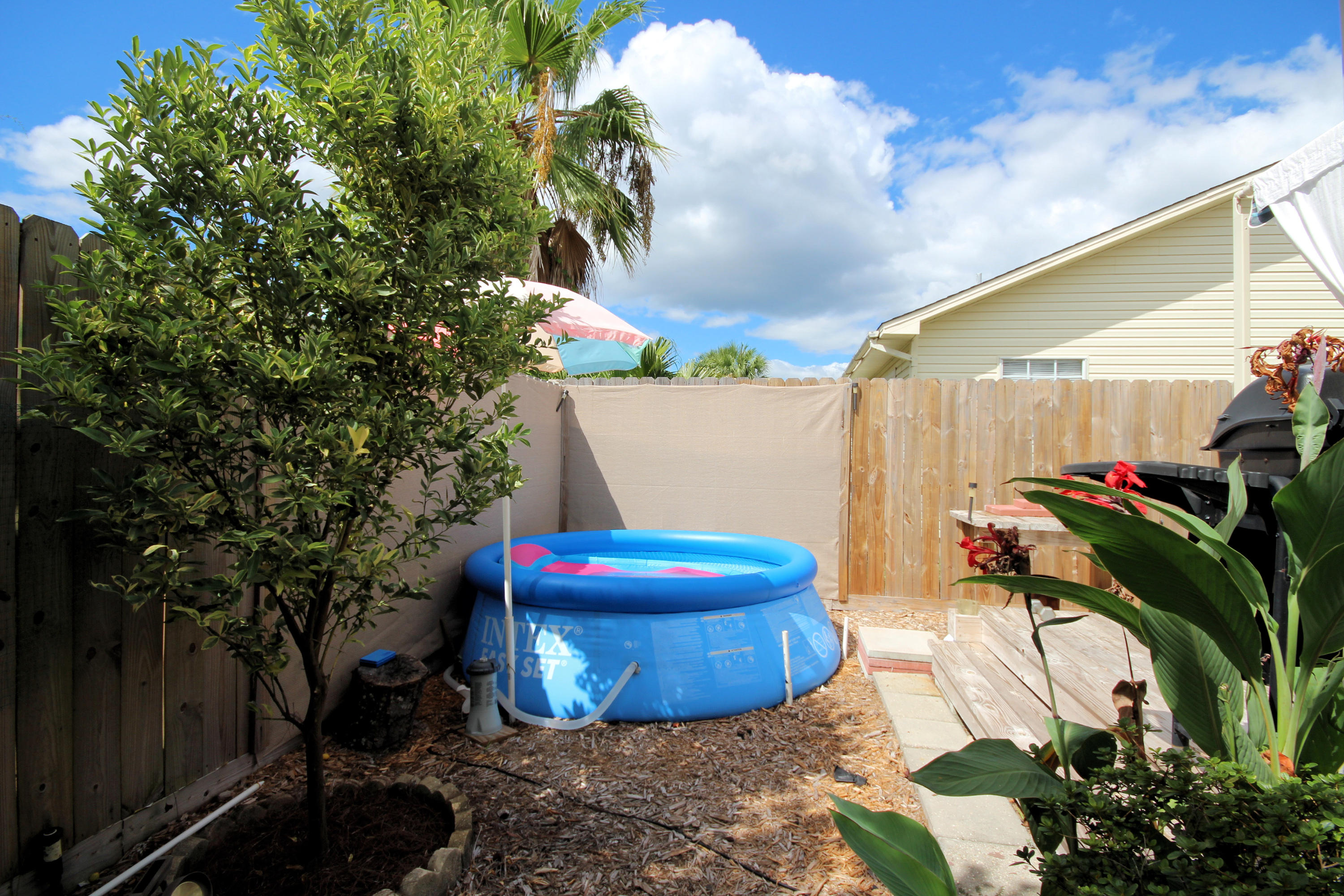 COVENTRY CORNERS - Residential