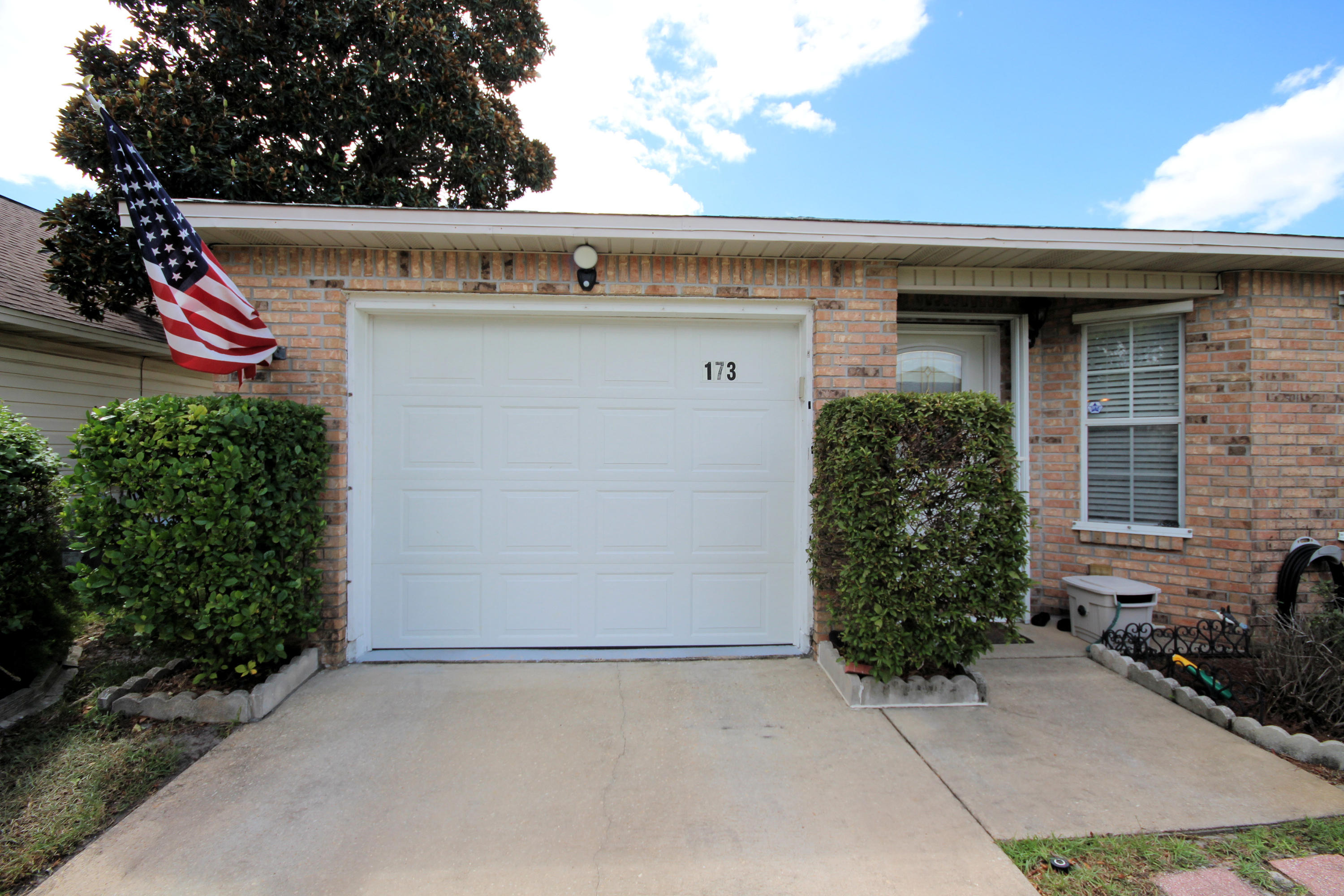 COVENTRY CORNERS - Residential