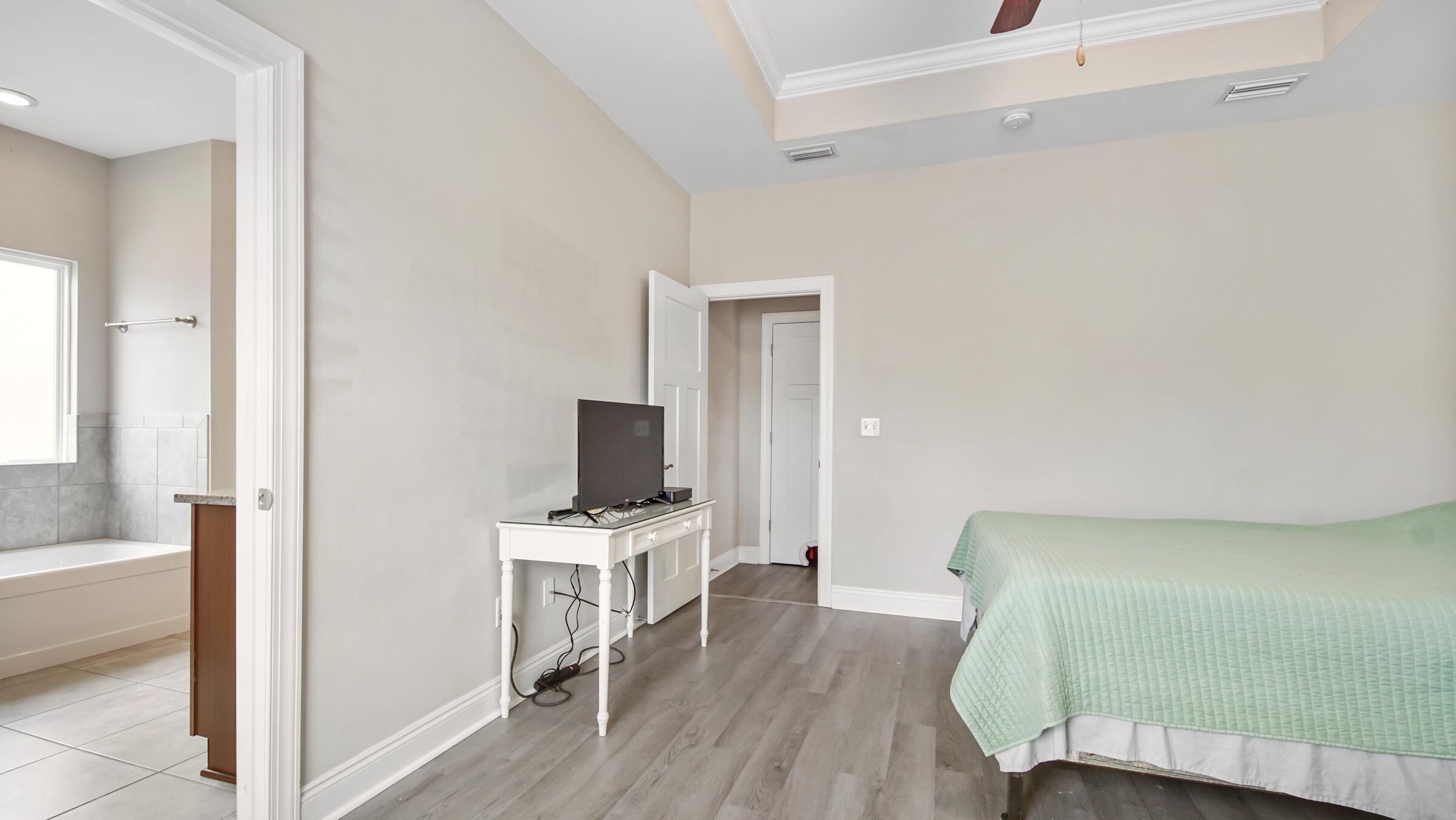 CROSS CREEK - Residential