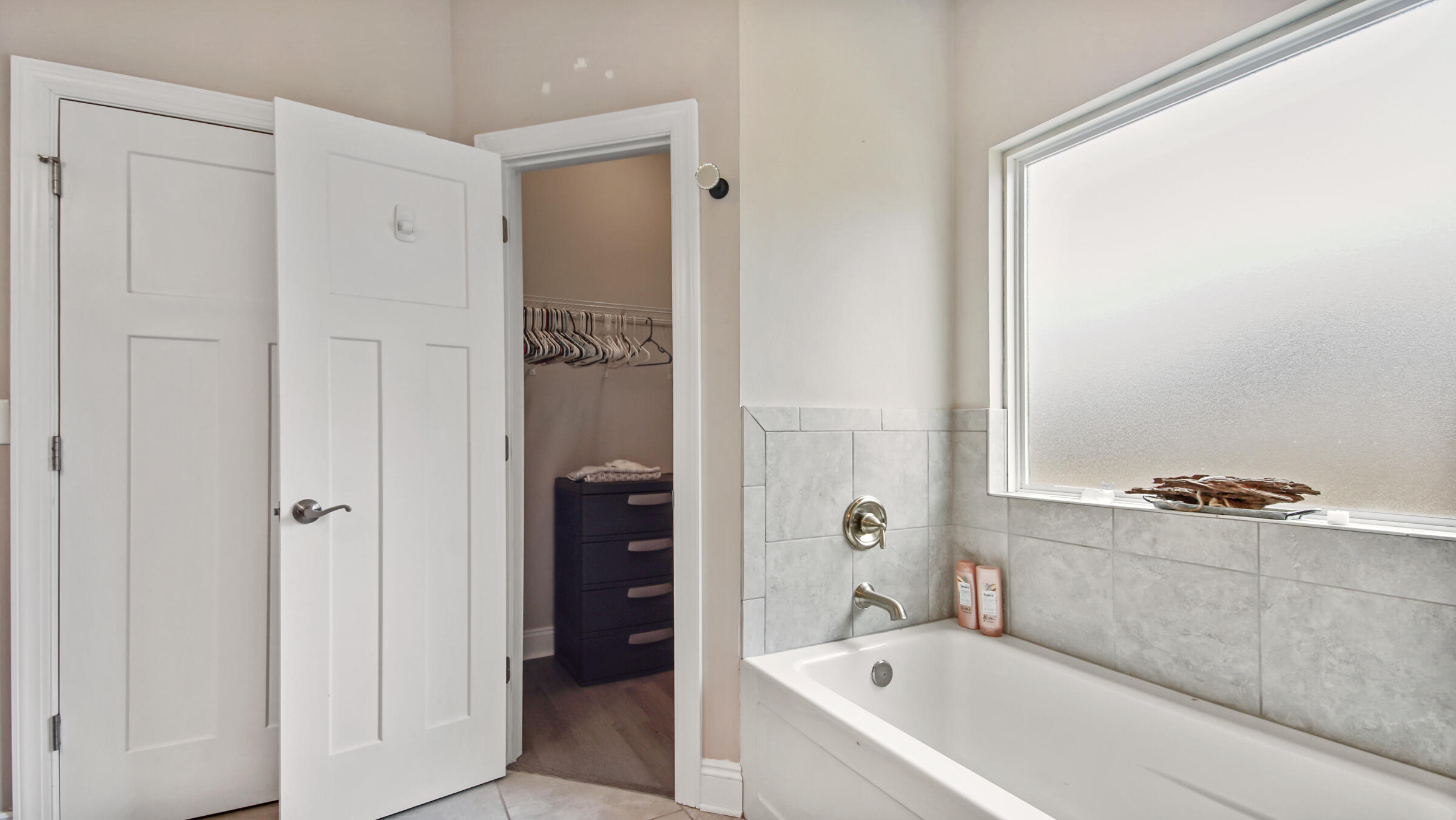 CROSS CREEK - Residential