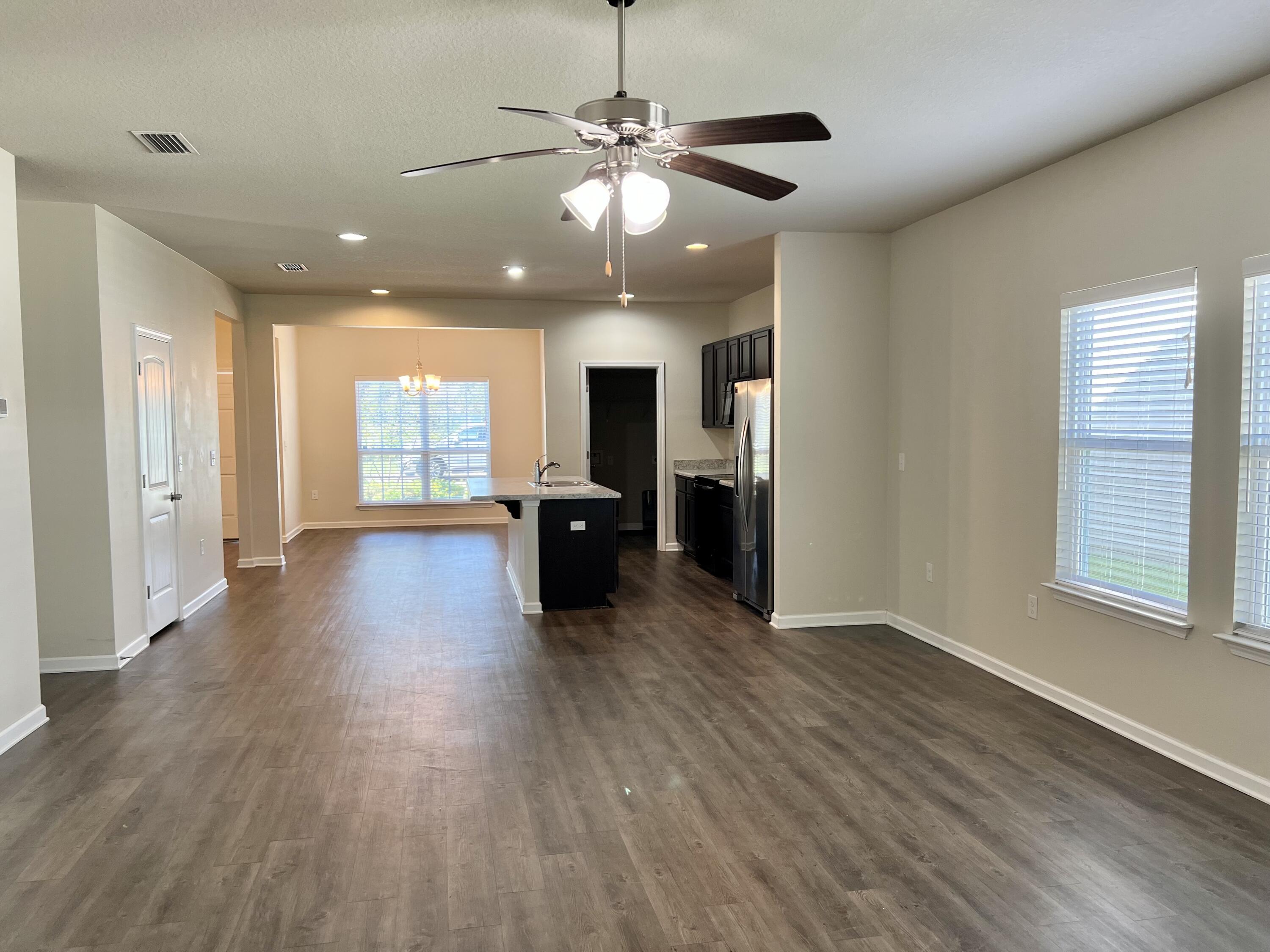 SCHOONER LANDING AT HAMMOCK BAY - Residential Lease