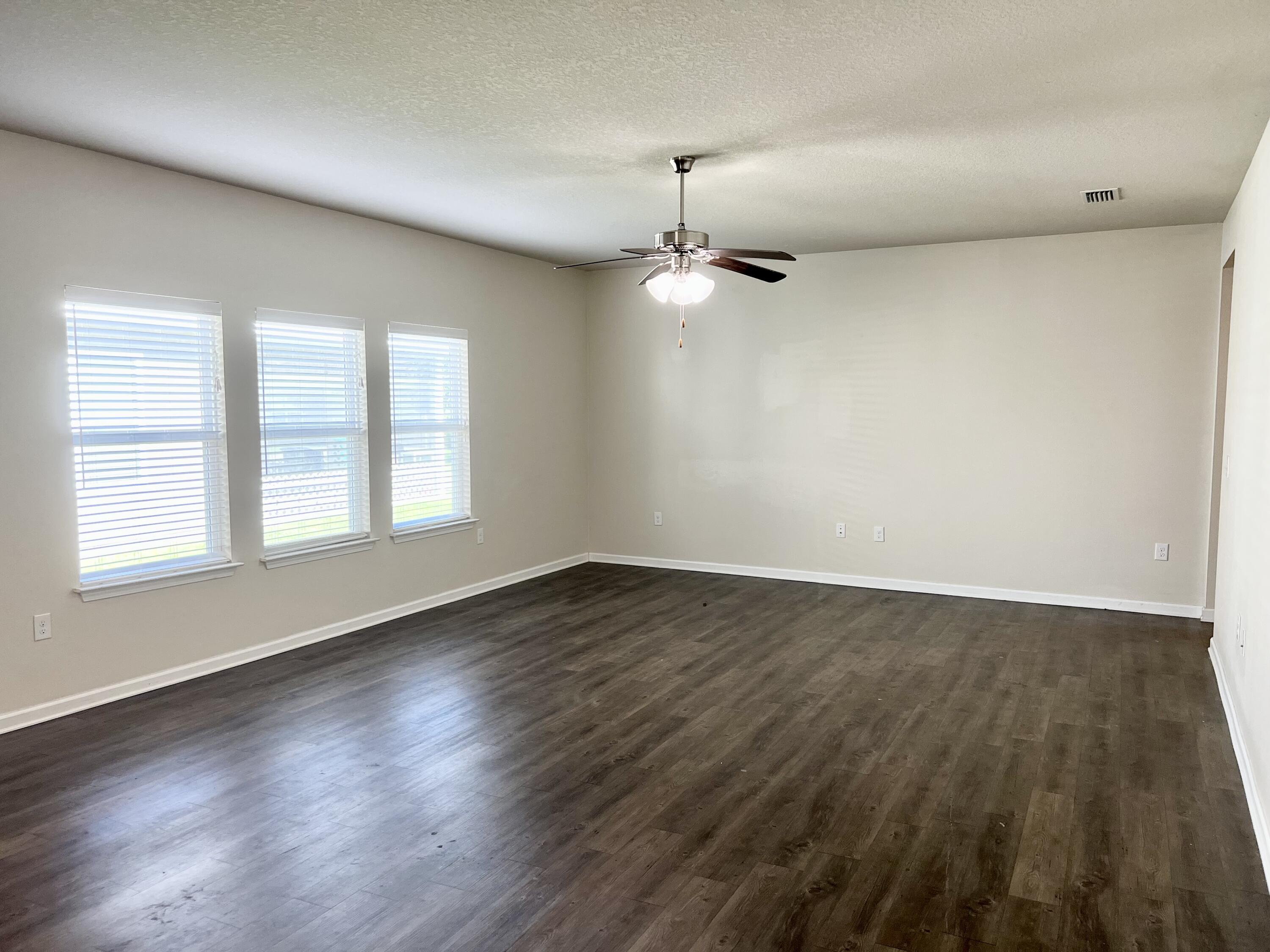 SCHOONER LANDING AT HAMMOCK BAY - Residential Lease