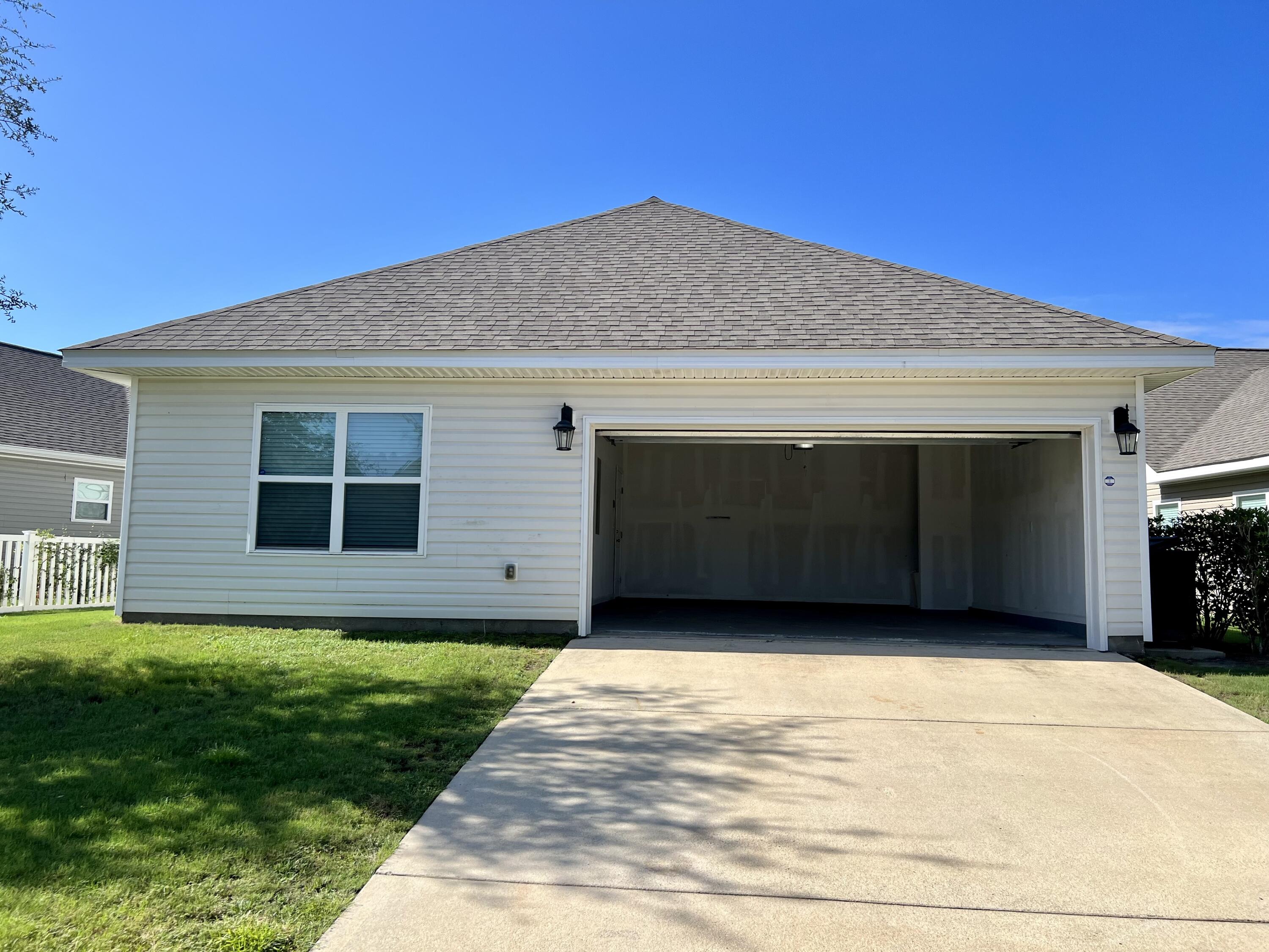 SCHOONER LANDING AT HAMMOCK BAY - Residential Lease