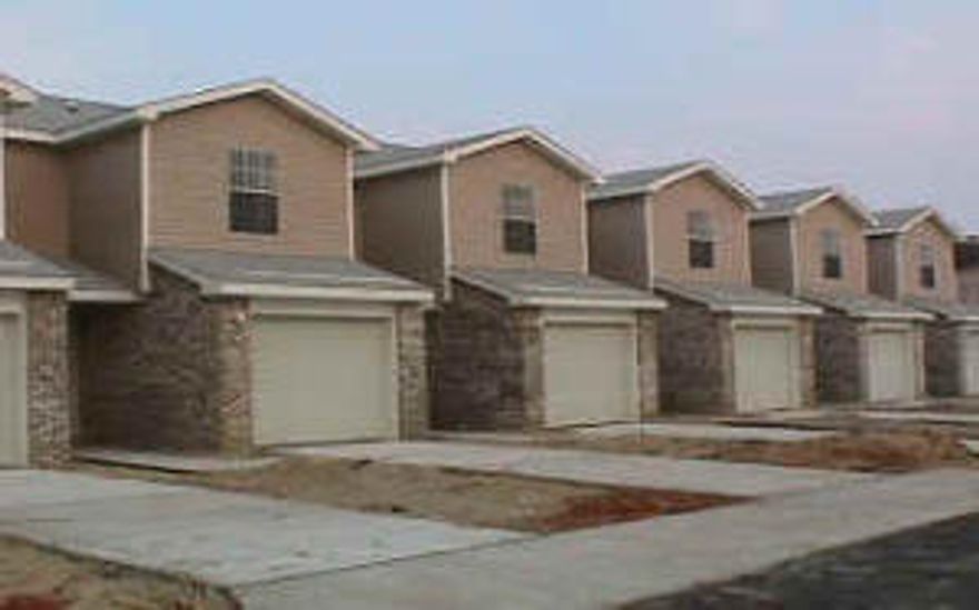 2 Story 2 bed 2 1/2 bath townhome nestled on a quiet private road close to Hurlburt Field and Hwy 98.  Spacious bedrooms with private bathrooms in each bedroom and lots of closet space. Small maintenance free back yard area. Pet walk and Nature Trail area at end of street. Single car garage. Call today this unit will not last long! Minimum 650 credit score required & income being at least 2.5 times the rent.