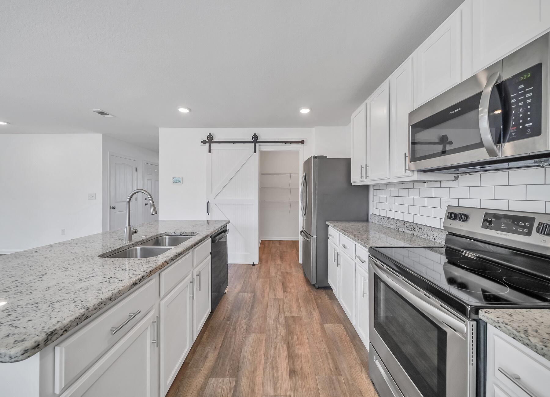 Redstone Commons - Residential Lease