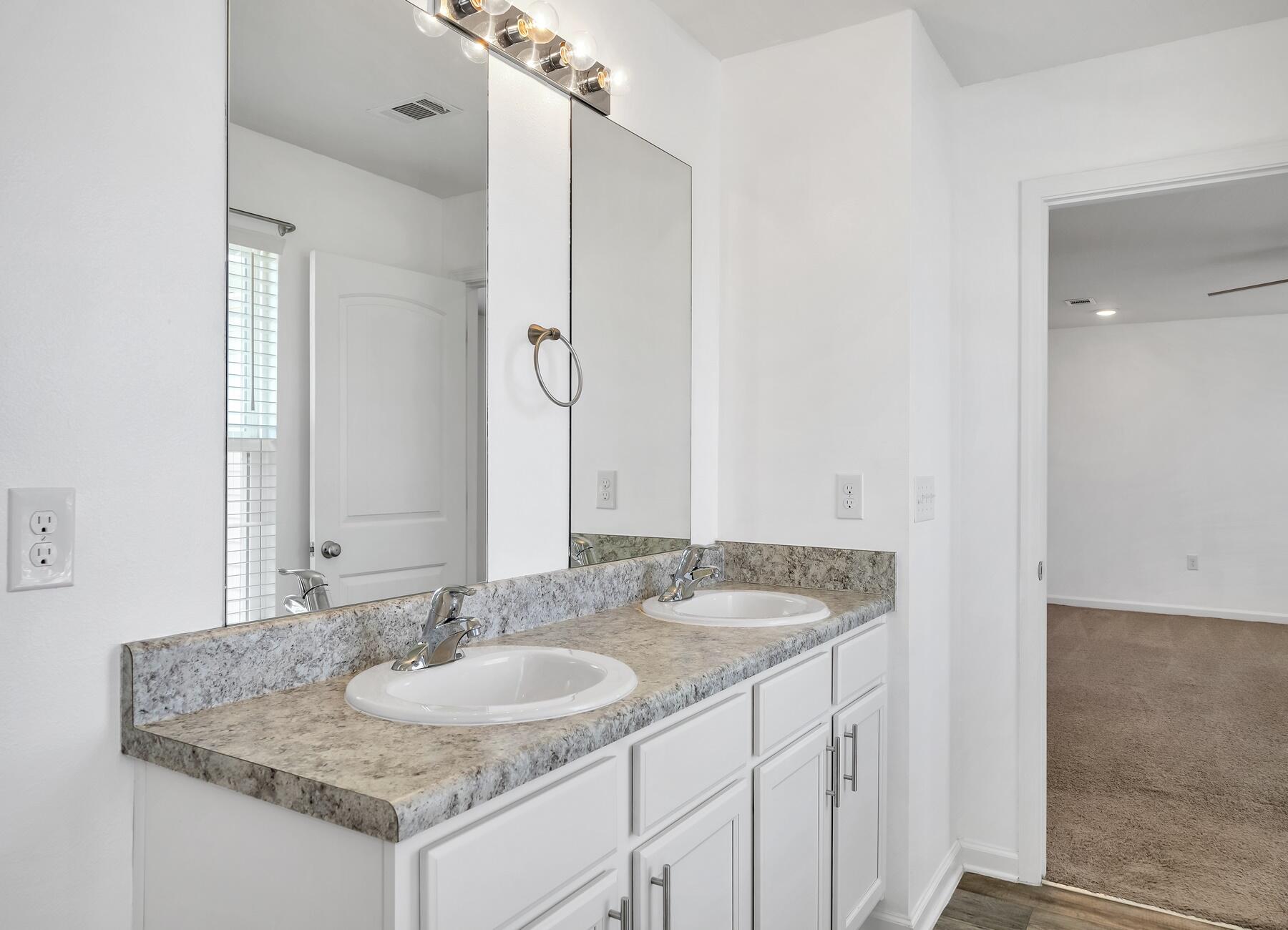 Redstone Commons - Residential Lease