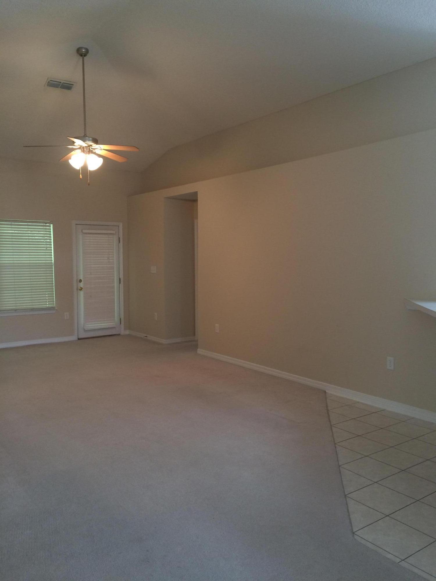 PARADISE RETREAT - Residential Lease