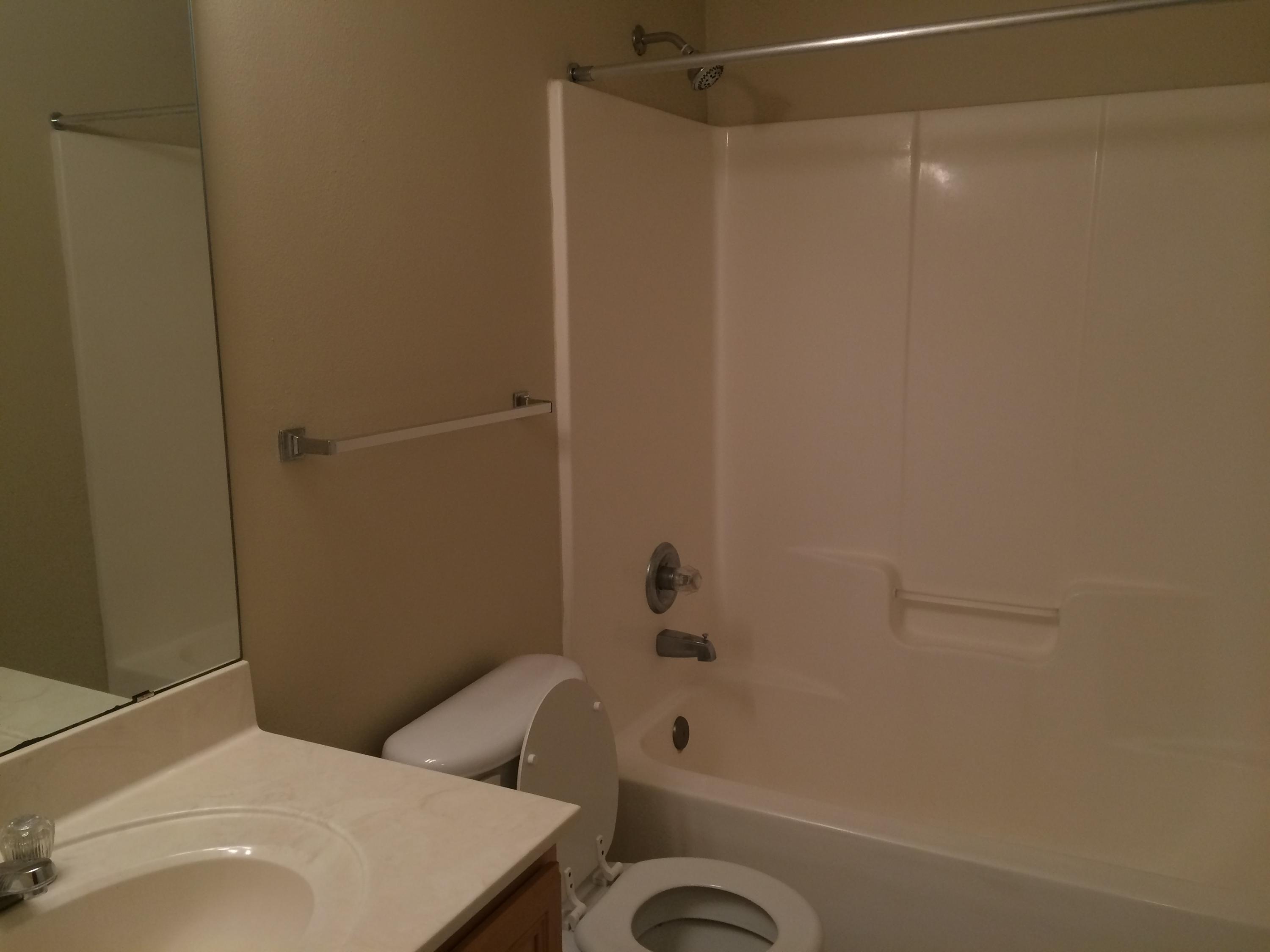 PARADISE RETREAT - Residential Lease