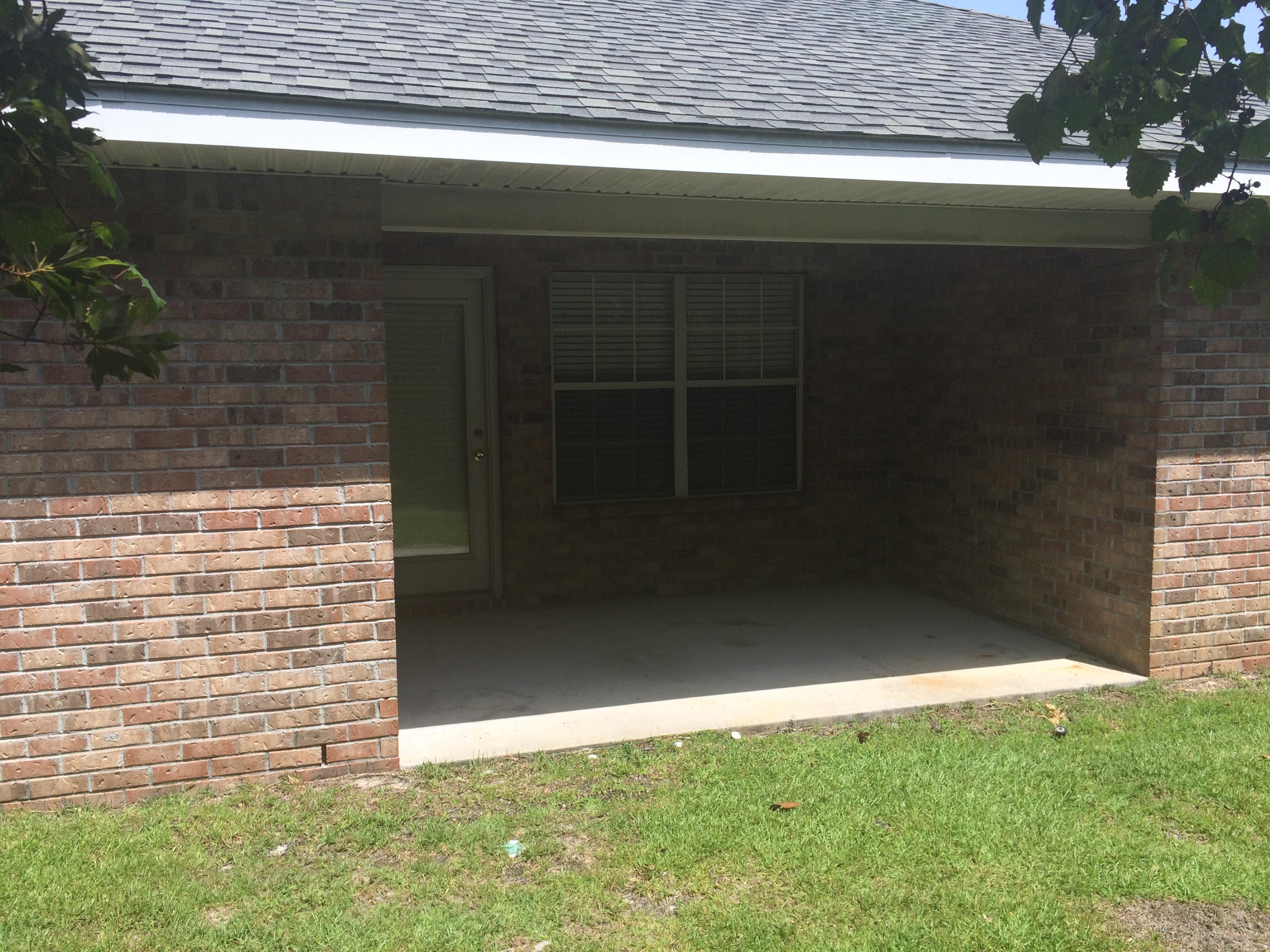 PARADISE RETREAT - Residential Lease