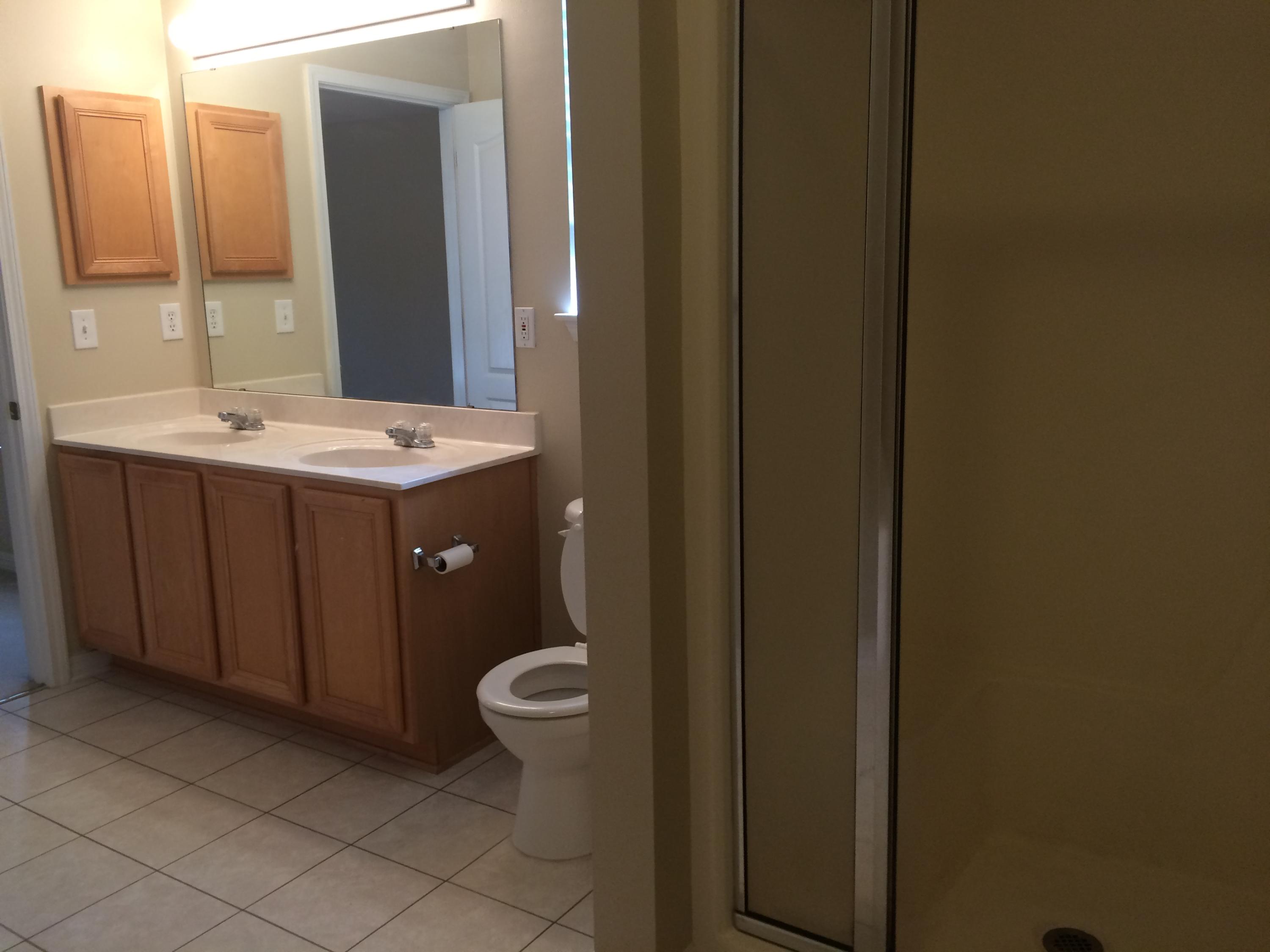 PARADISE RETREAT - Residential Lease