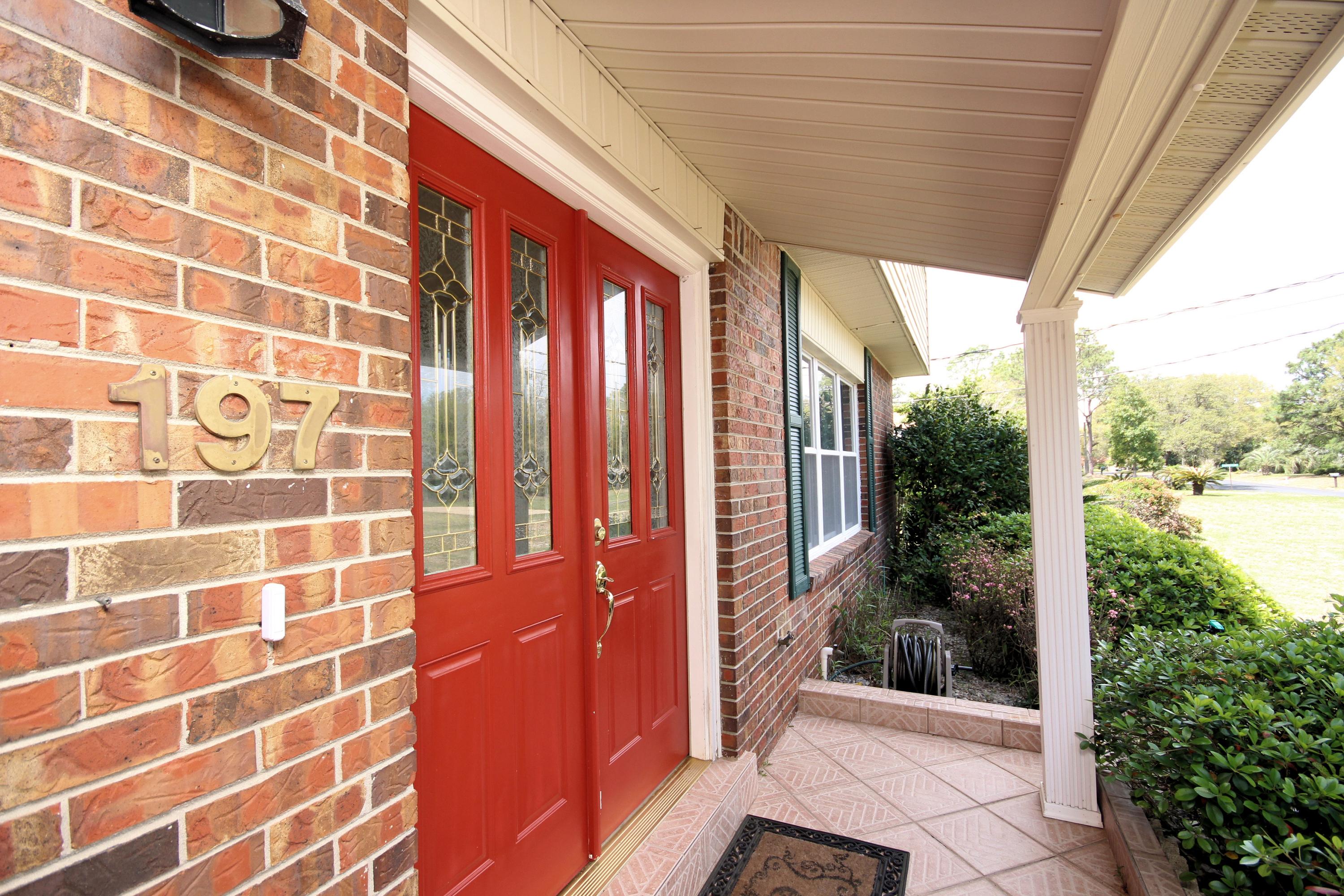 LAKE LORRAINE ESTATES 1 - Residential