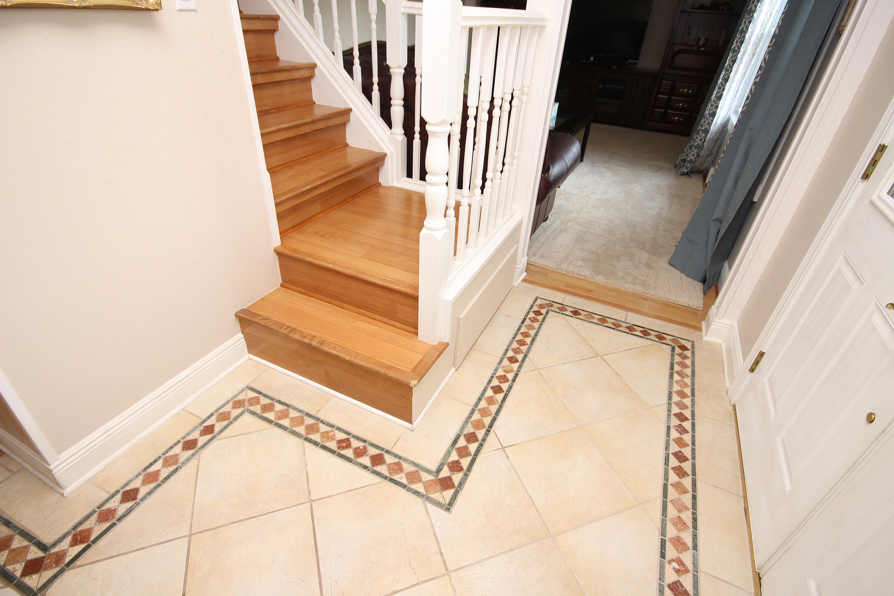 LAKE LORRAINE ESTATES 1 - Residential