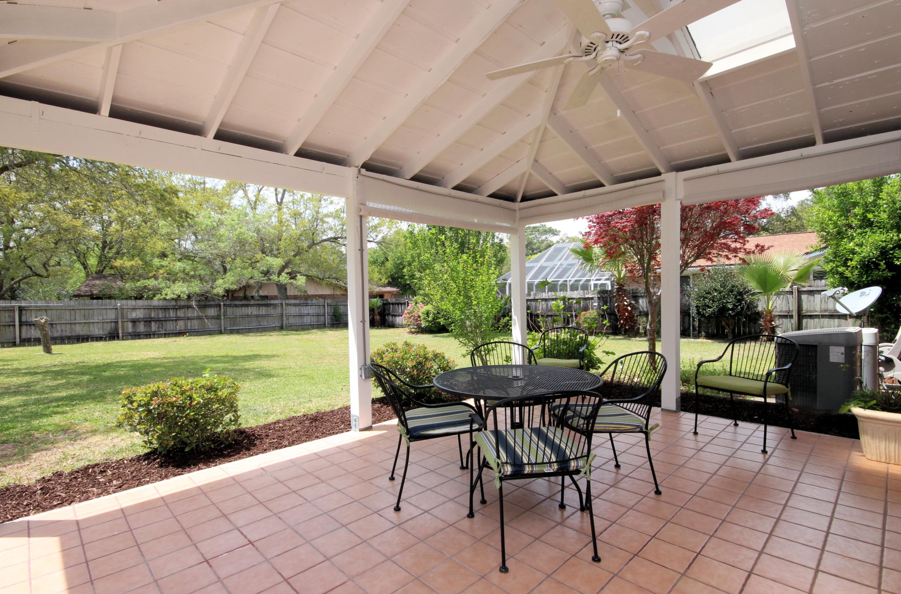 LAKE LORRAINE ESTATES 1 - Residential