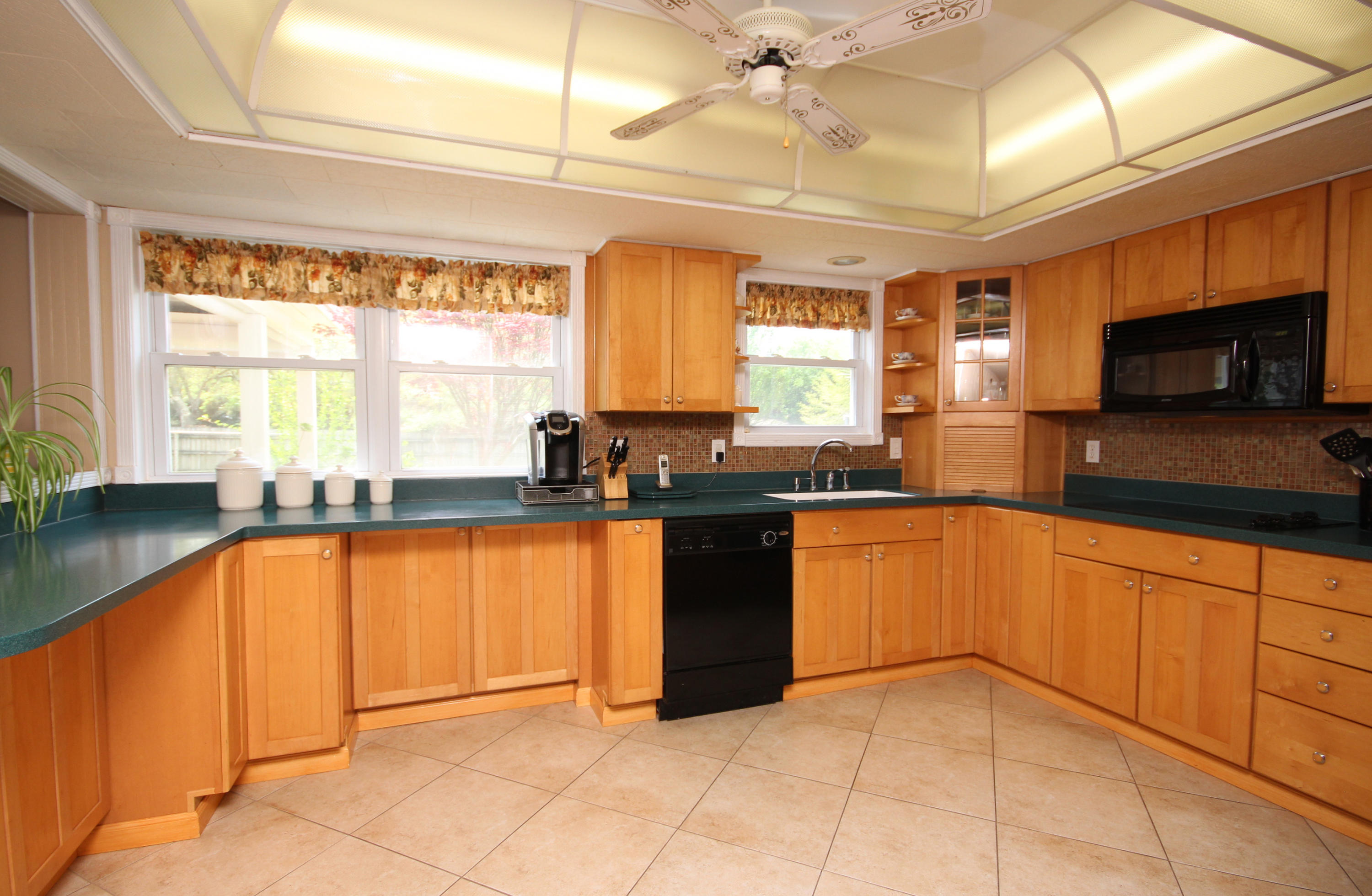 LAKE LORRAINE ESTATES 1 - Residential