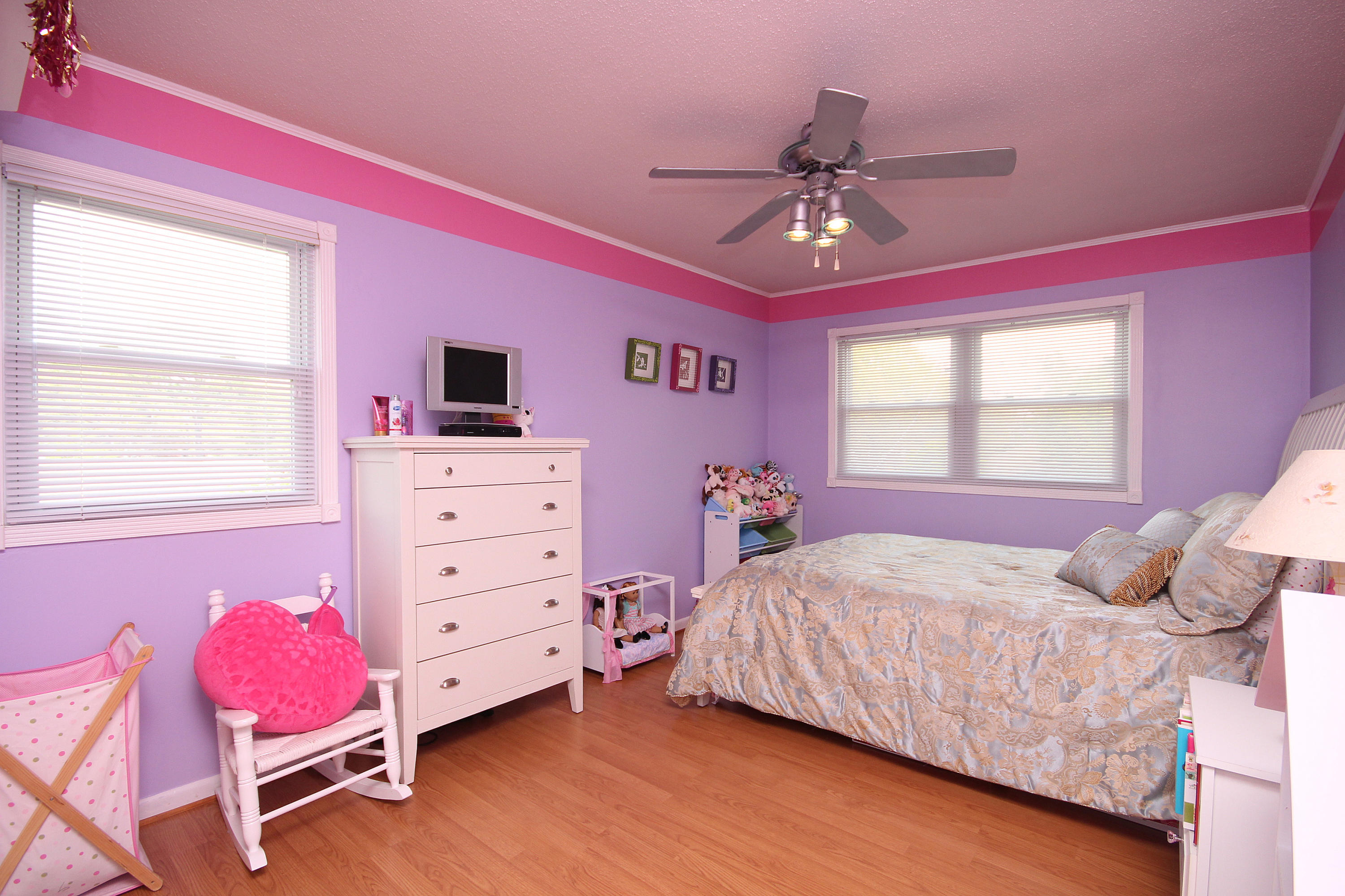 LAKE LORRAINE ESTATES 1 - Residential