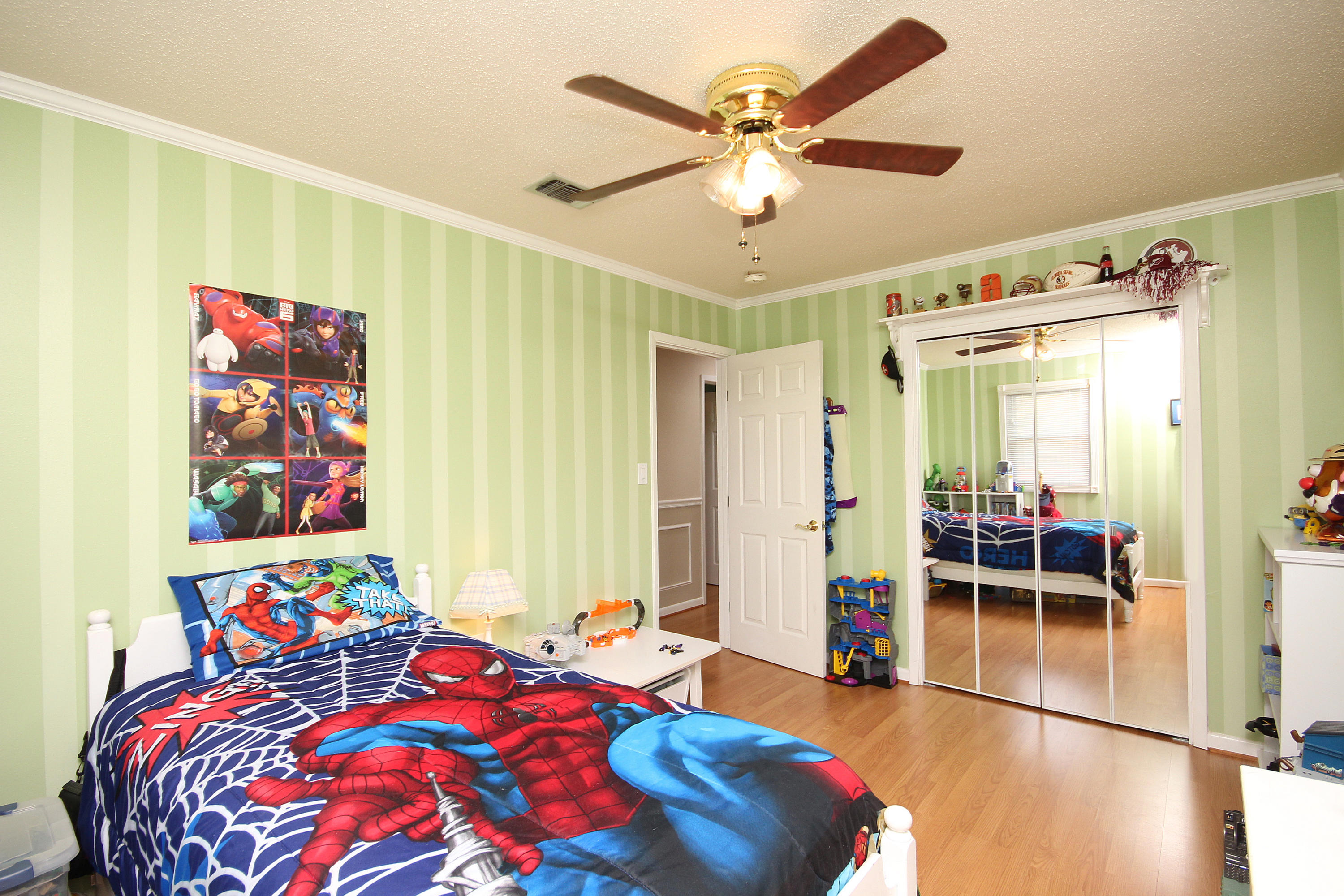 LAKE LORRAINE ESTATES 1 - Residential