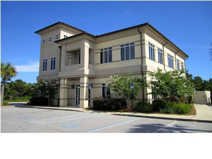 ****** $390,000 PRICE REDUCTION ****** BANK OWNED PROPERTY ****** BRING ALL OFFERS*******Former Bank Building built in 2006. Quality Construction with working vault and teller drive through in rear. Building is in excellent condition and could easily be expanded to add additional office space. 3,847 sq. feet on 1st floor. 5,054 sq. ft on 2nd floor. Property sits on 1.25+/- acres. 35 Parking spaces. Zoned GC-3. Future Land Use classification: GCOM. PROPERTY TO BE SOLD ''AS IS.''
