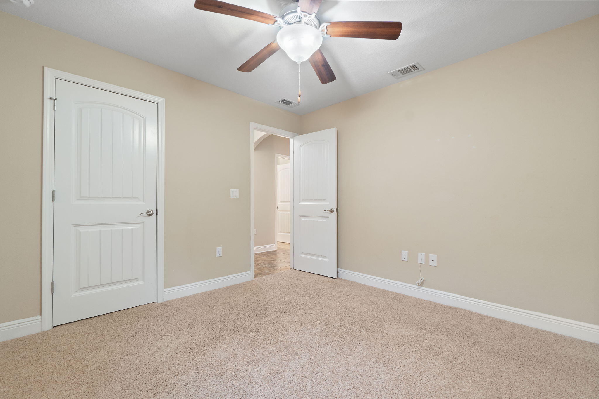 CREETWOOD VILLAGE - Residential