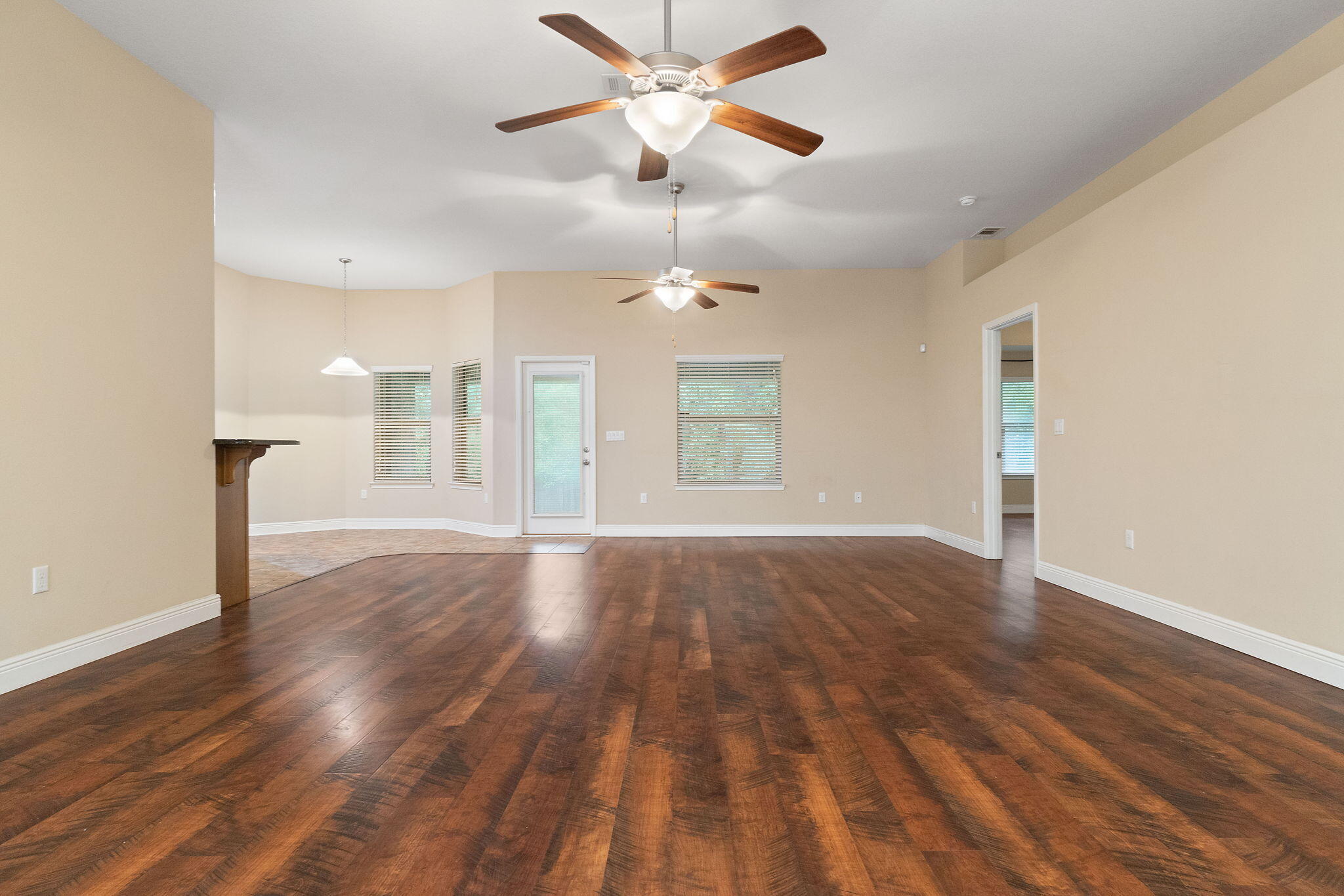 CREETWOOD VILLAGE - Residential