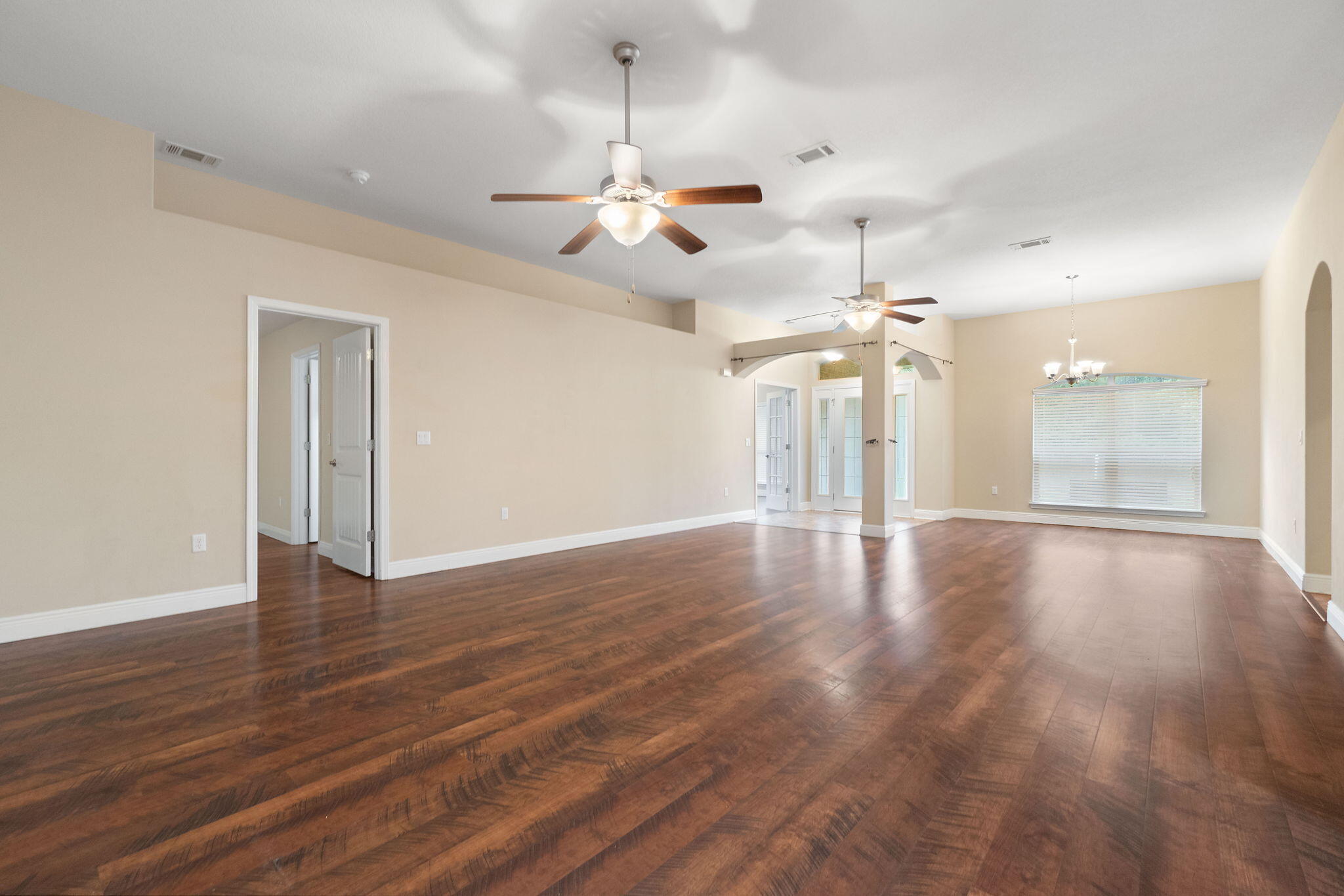 CREETWOOD VILLAGE - Residential