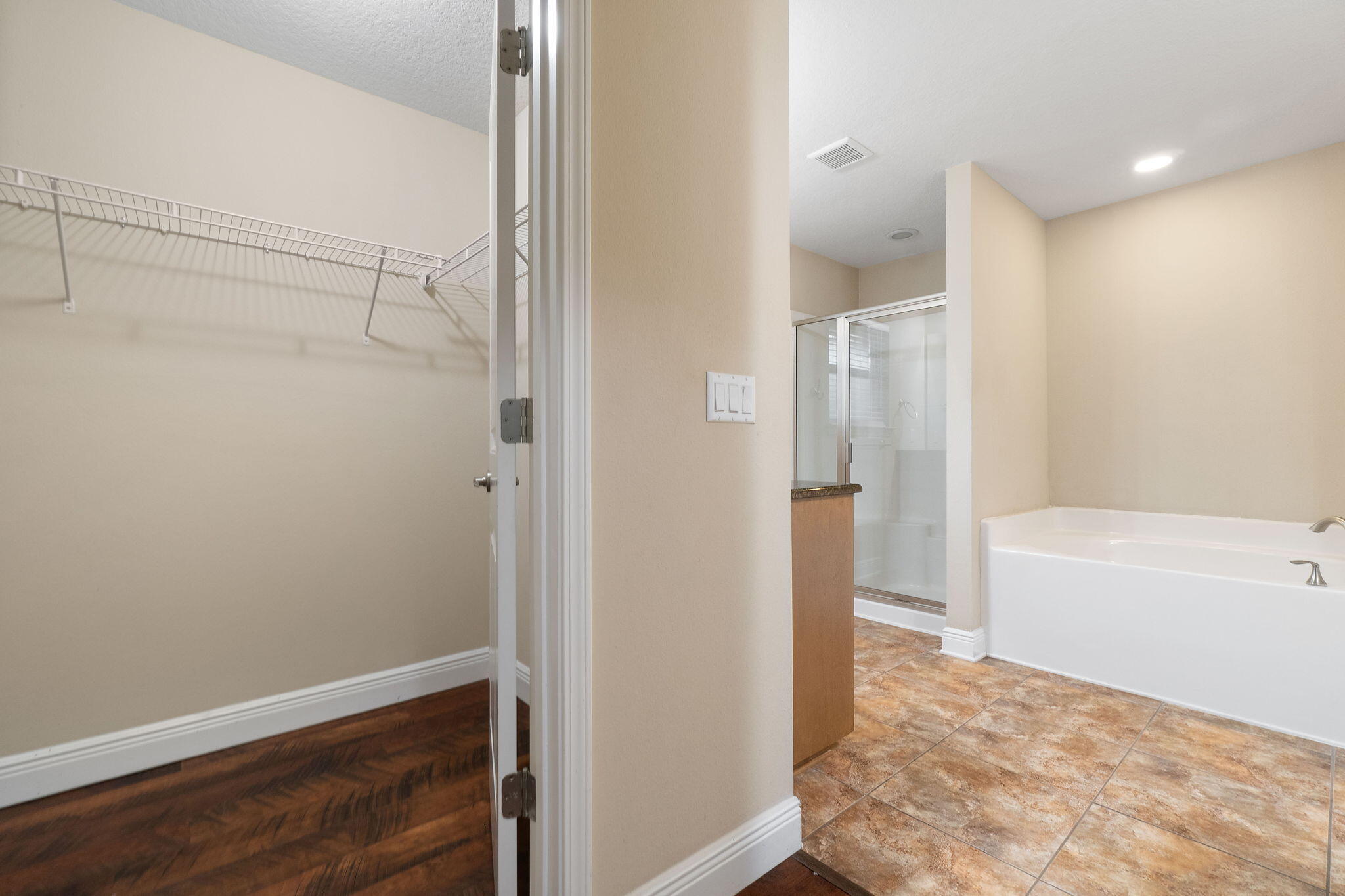 CREETWOOD VILLAGE - Residential