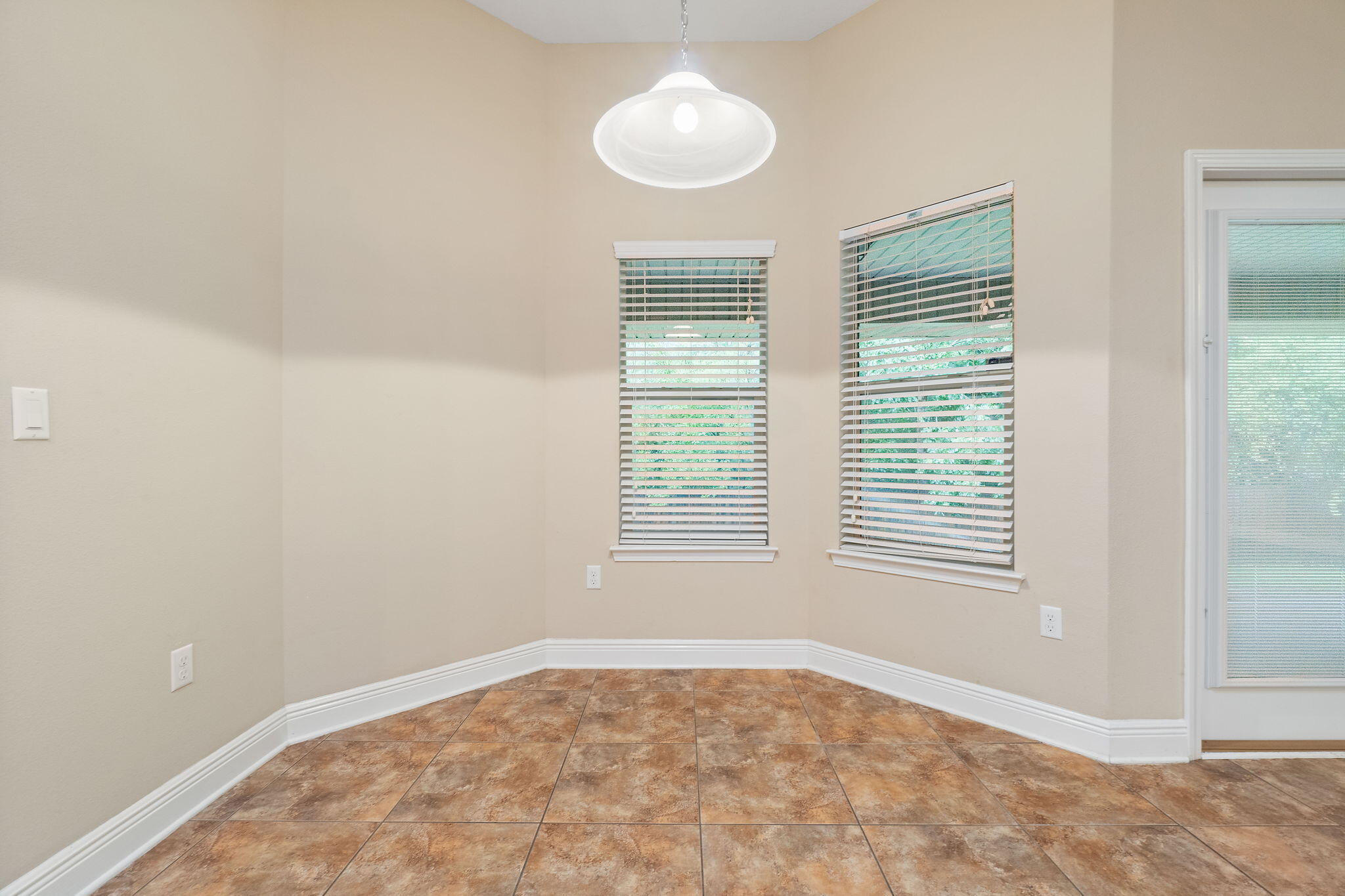 CREETWOOD VILLAGE - Residential