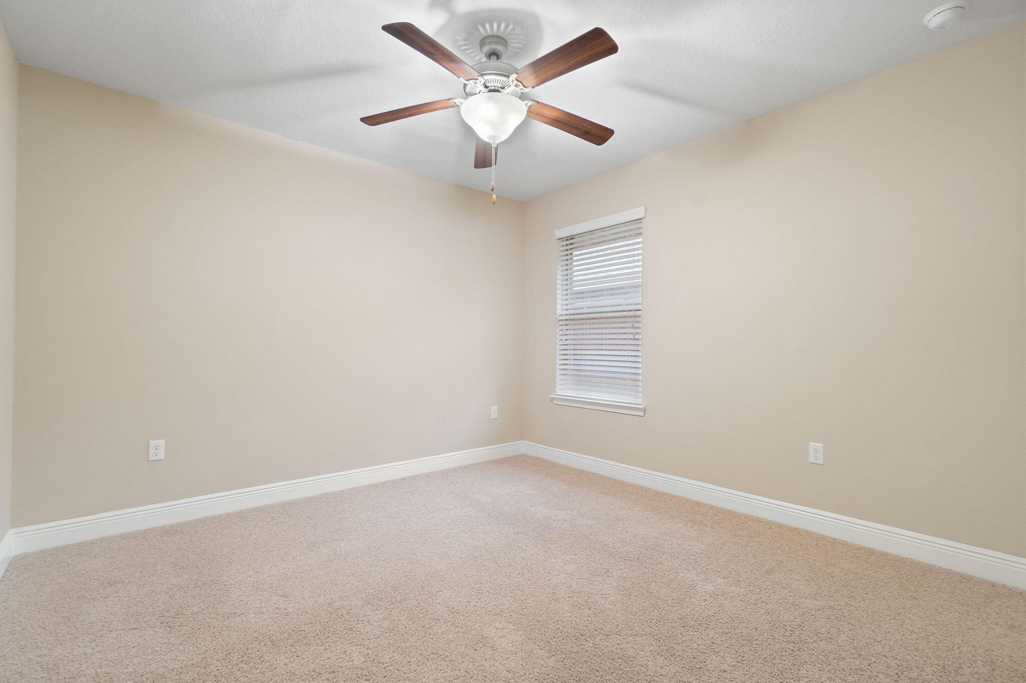 CREETWOOD VILLAGE - Residential