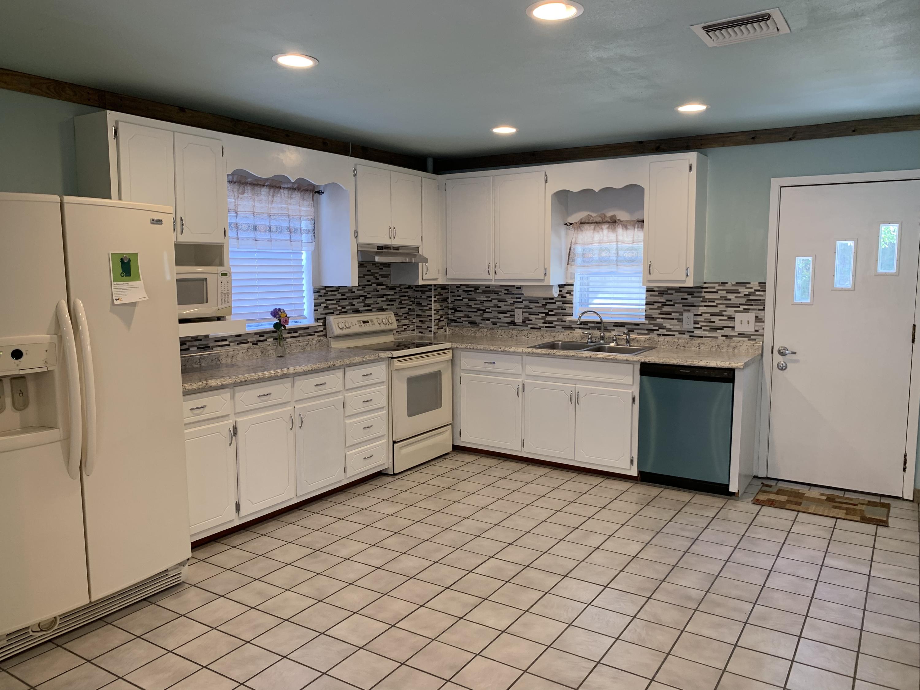 TOWER ACRES - Residential Lease